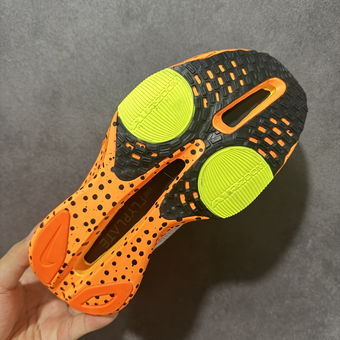 图片[9]-【公司级】Nk Zoom VaporFly Next% 3 \”Prototype\” 2024年全新超级马拉松跑鞋   #鞋款搭载两个Airzoom缓震配置，全掌型碳纤维板，缔造出色推进感；中底ZoomX 泡绵从后跟延伸至鞋头，超强回弹性 货号：ZD9422-130  尺码：36 36.5 37.5 38 38.5 39 40 40.5 41 42 42.5 43 44 44.5 45-选品中心