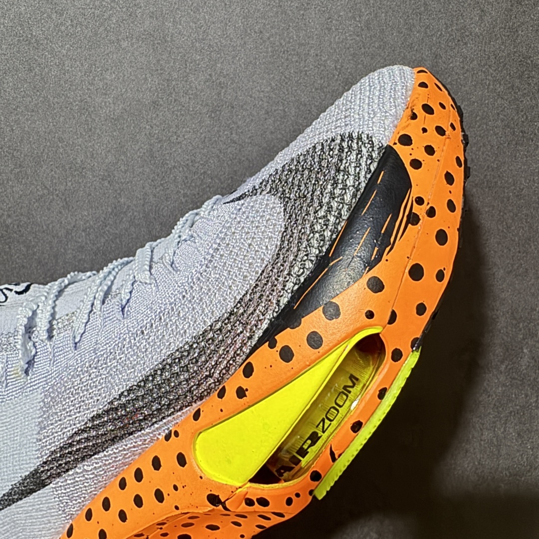 图片[8]-【公司级】Nk Zoom VaporFly Next% 3 \”Prototype\” 2024年全新超级马拉松跑鞋   #鞋款搭载两个Airzoom缓震配置，全掌型碳纤维板，缔造出色推进感；中底ZoomX 泡绵从后跟延伸至鞋头，超强回弹性 货号：ZD9422-130  尺码：36 36.5 37.5 38 38.5 39 40 40.5 41 42 42.5 43 44 44.5 45-选品中心
