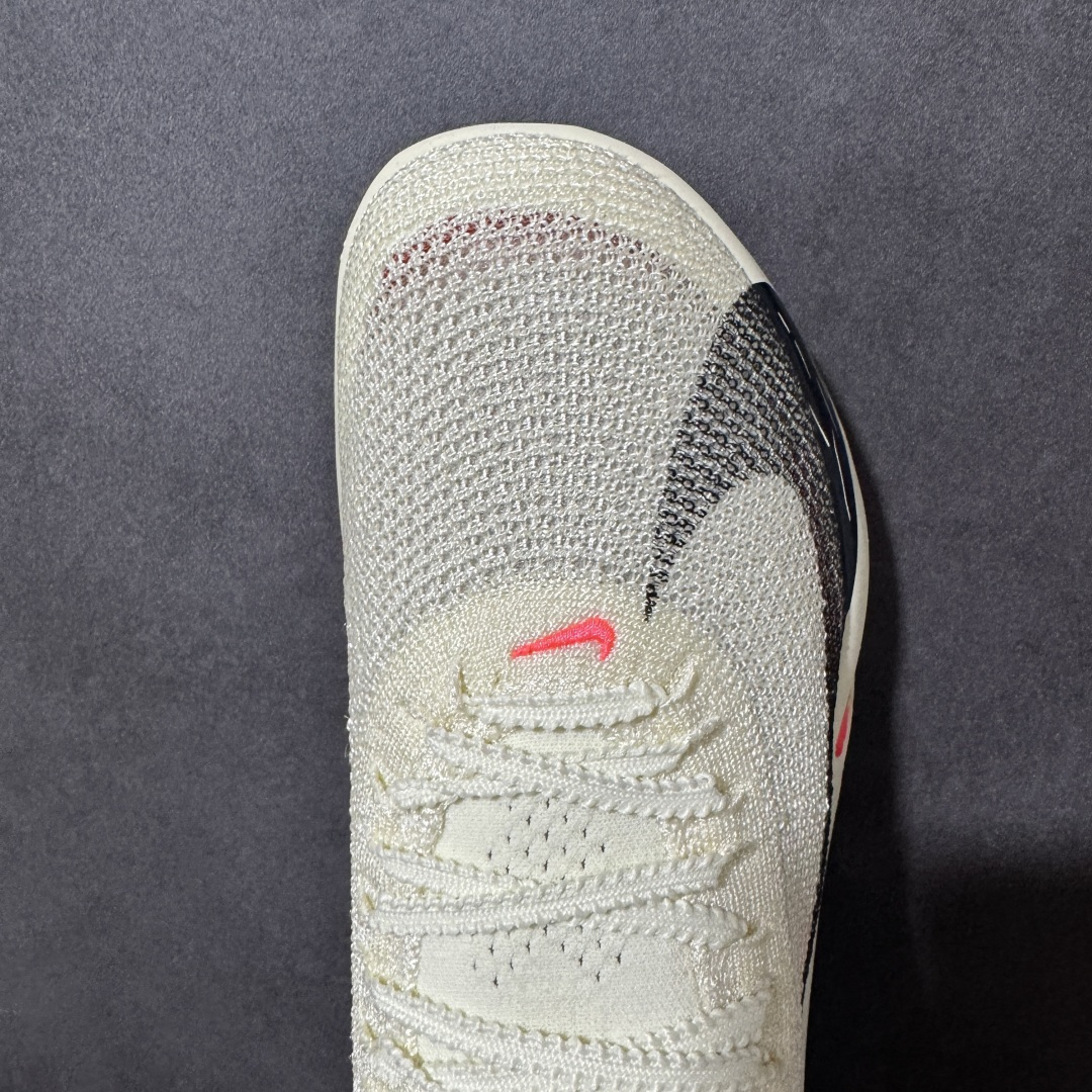 图片[5]-【公司级】Nk Zoom VaporFly Next% 3 \”Prototype\” 2024年全新超级马拉松跑鞋   #鞋款搭载两个Airzoom缓震配置，全掌型碳纤维板，缔造出色推进感；中底ZoomX 泡绵从后跟延伸至鞋头，超强回弹性 货号：IB4201-600  尺码：36 36.5 37.5 38 38.5 39 40 40.5 41 42 42.5 43 44 44.5 45-选品中心