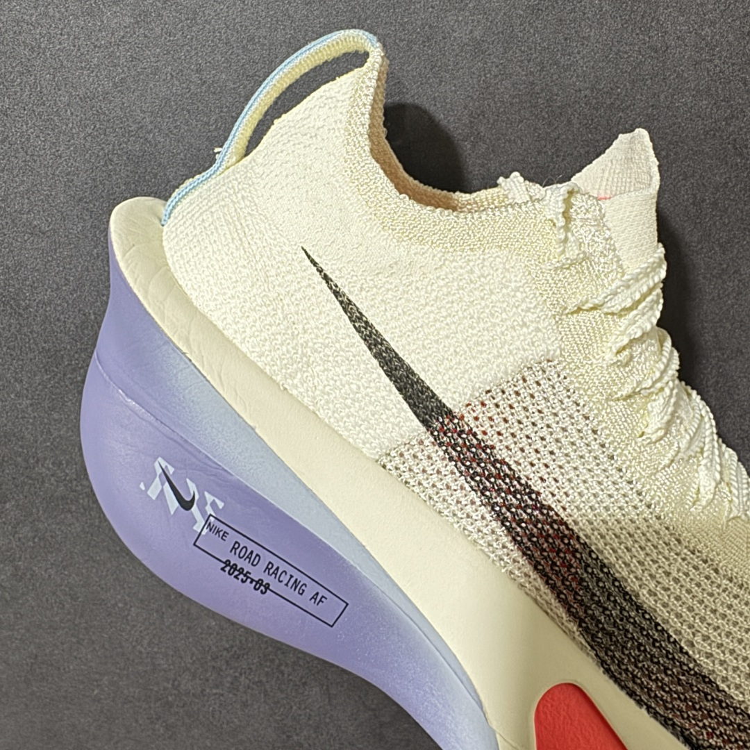 图片[7]-【公司级】Nk Zoom VaporFly Next% 3 \”Prototype\” 2024年全新超级马拉松跑鞋   #鞋款搭载两个Airzoom缓震配置，全掌型碳纤维板，缔造出色推进感；中底ZoomX 泡绵从后跟延伸至鞋头，超强回弹性 货号：IB4201-600  尺码：36 36.5 37.5 38 38.5 39 40 40.5 41 42 42.5 43 44 44.5 45-选品中心