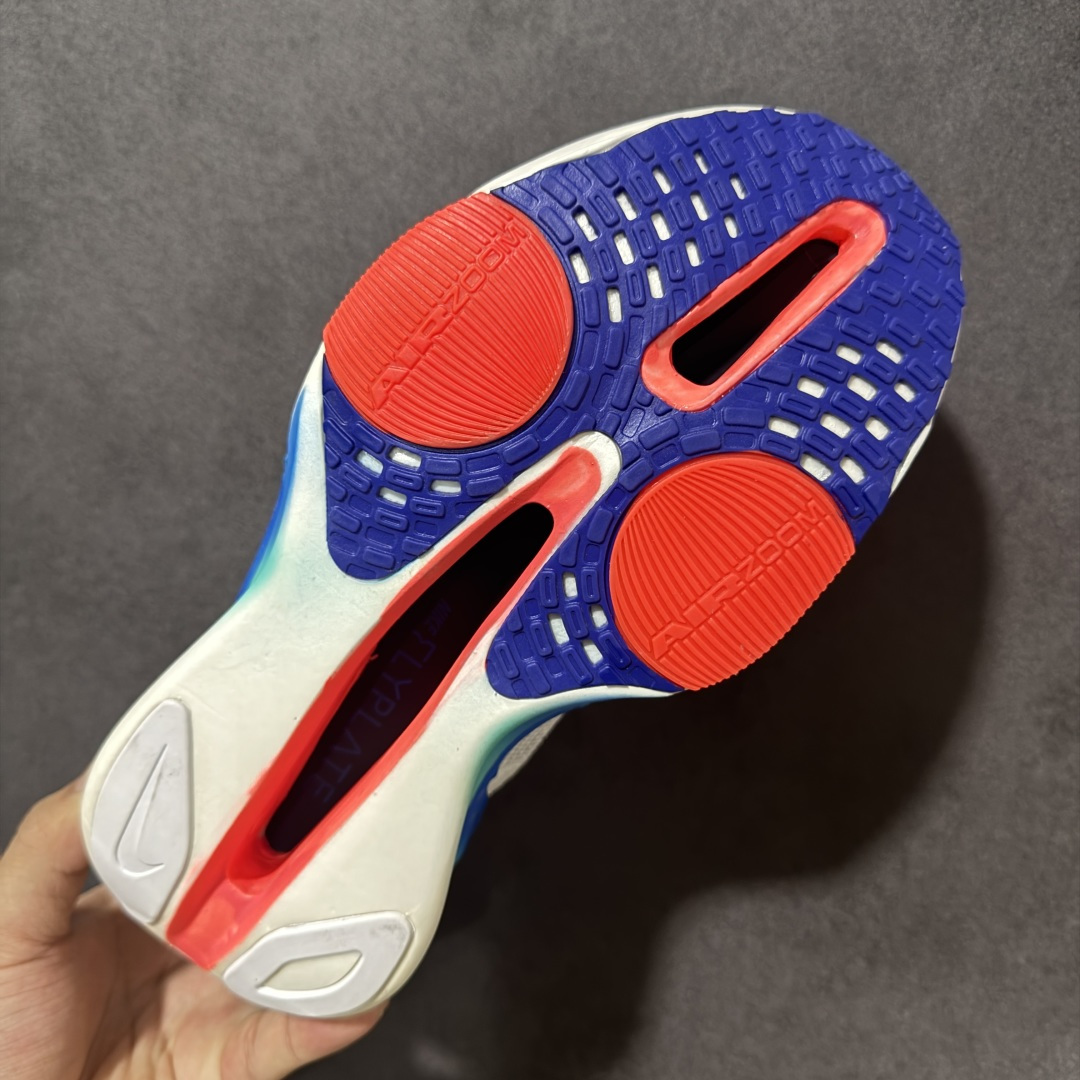 图片[9]-【公司级】Nk Zoom VaporFly Next% 3 \”Prototype\” 2024年全新超级马拉松跑鞋   #鞋款搭载两个Airzoom缓震配置，全掌型碳纤维板，缔造出色推进感；中底ZoomX 泡绵从后跟延伸至鞋头，超强回弹性 货号：FD8311-001  尺码：36 36.5 37.5 38 38.5 39 40 40.5 41 42 42.5 43 44 44.5 45-选品中心
