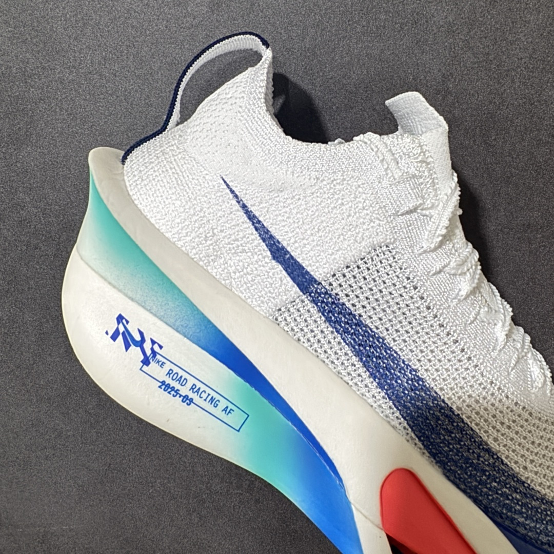 图片[7]-【公司级】Nk Zoom VaporFly Next% 3 \”Prototype\” 2024年全新超级马拉松跑鞋   #鞋款搭载两个Airzoom缓震配置，全掌型碳纤维板，缔造出色推进感；中底ZoomX 泡绵从后跟延伸至鞋头，超强回弹性 货号：FD8311-001  尺码：36 36.5 37.5 38 38.5 39 40 40.5 41 42 42.5 43 44 44.5 45-选品中心