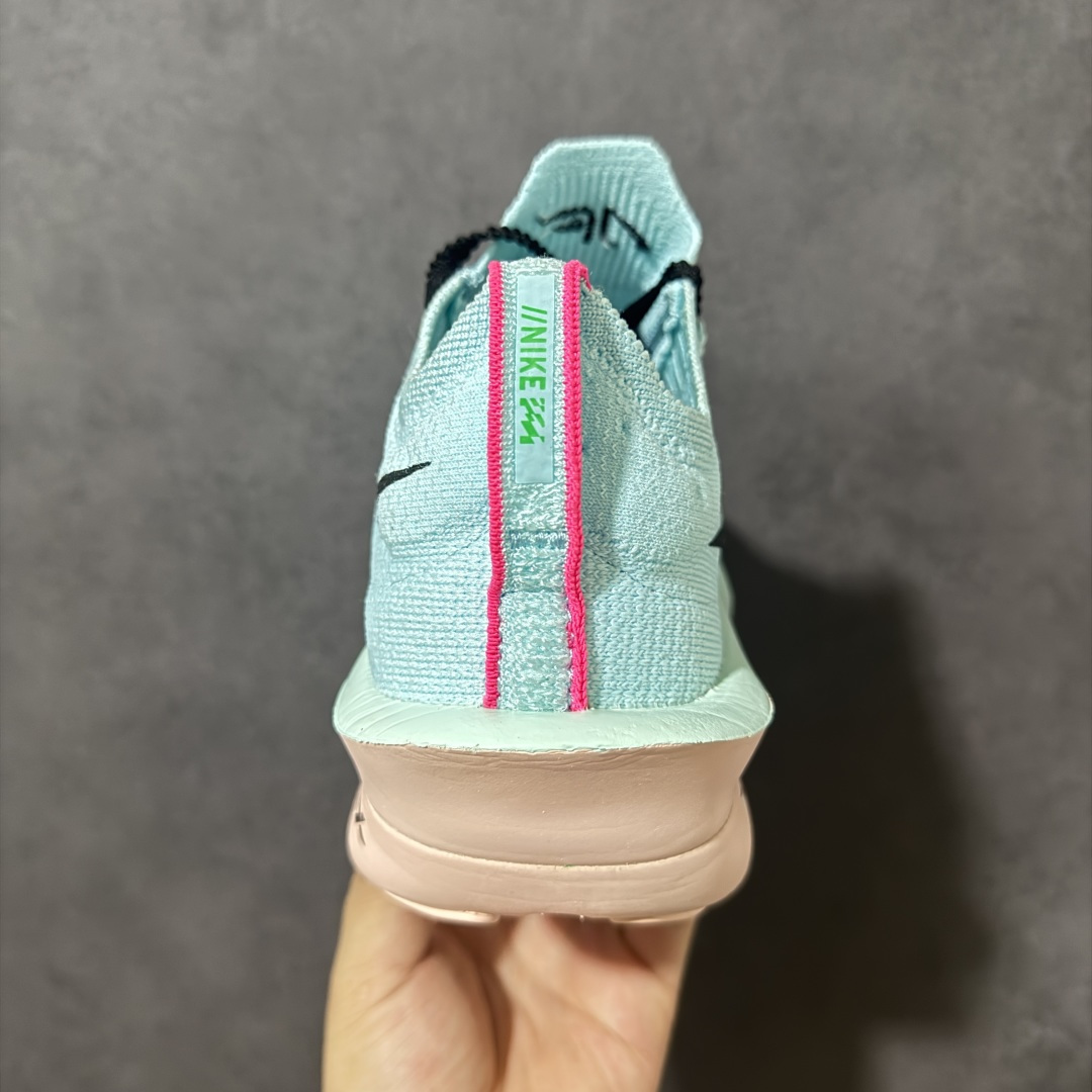 图片[4]-【公司级】Nk Zoom VaporFly Next% 3 \”Prototype\” 2024年全新超级马拉松跑鞋   #鞋款搭载两个Airzoom缓震配置，全掌型碳纤维板，缔造出色推进感；中底ZoomX 泡绵从后跟延伸至鞋头，超强回弹性 货号：FD8315-400  尺码：36 36.5 37.5 38 38.5 39 40 40.5 41 42 42.5 43 44 44.5 45-选品中心