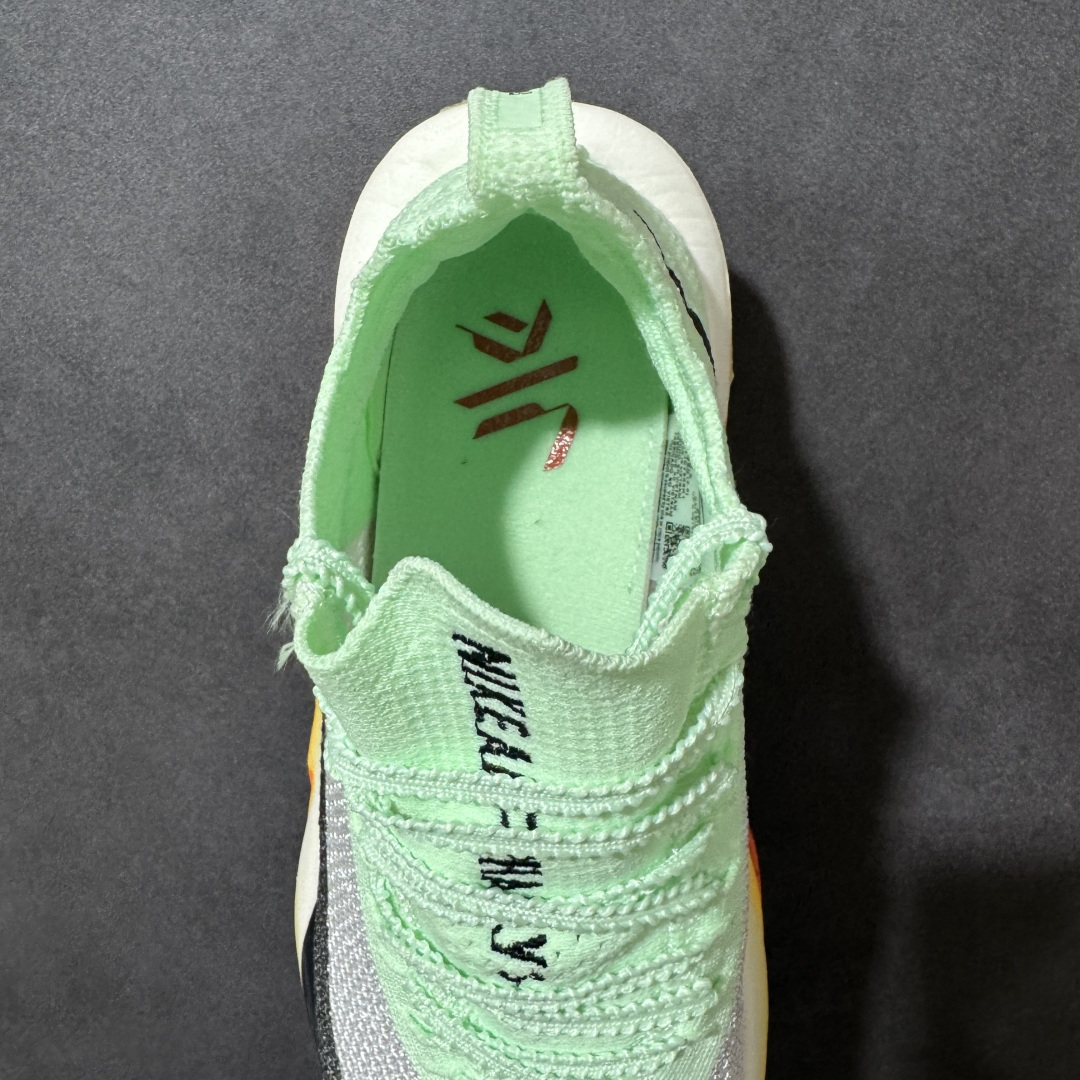 图片[6]-【公司级】Nk Zoom VaporFly Next% 3 \”Prototype\” 2024年全新超级马拉松跑鞋   #鞋款搭载两个Airzoom缓震配置，全掌型碳纤维板，缔造出色推进感；中底ZoomX 泡绵从后跟延伸至鞋头，超强回弹性 货号：FN7672-900  尺码：36 36.5 37.5 38 38.5 39 40 40.5 41 42 42.5 43 44 44.5 45-选品中心