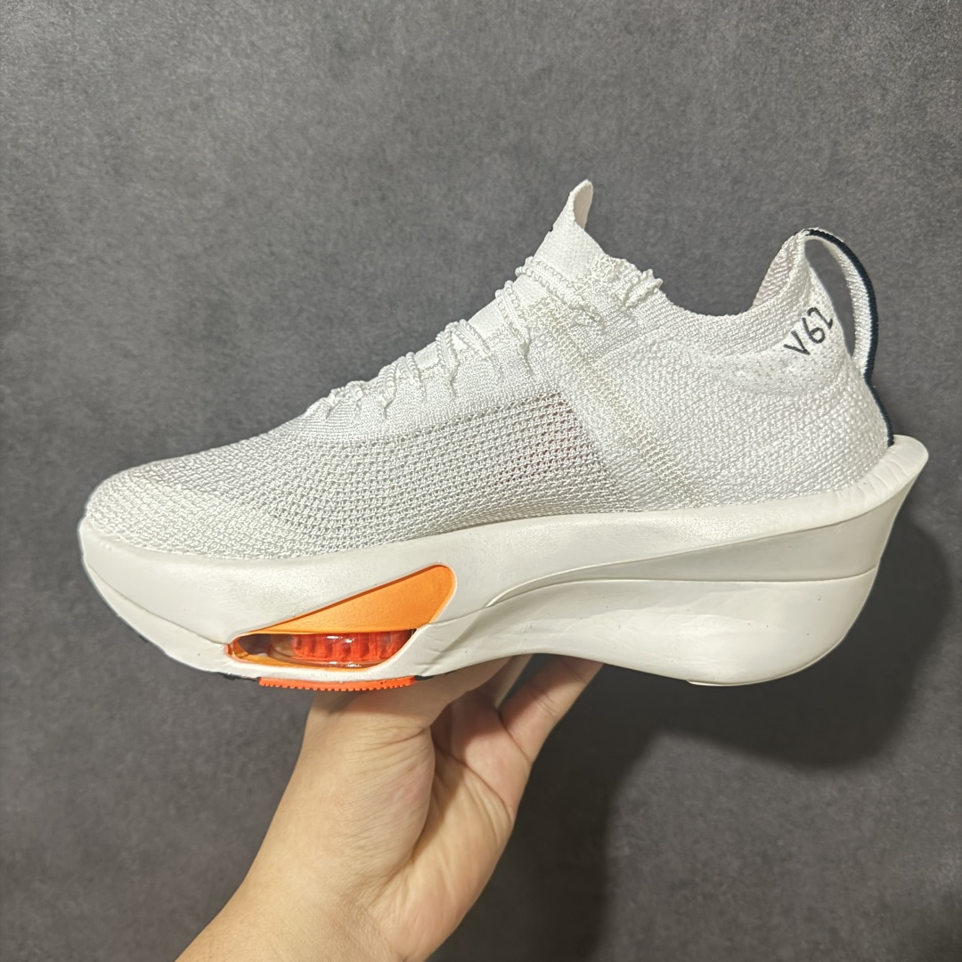 图片[2]-【公司级】Nk Zoom VaporFly Next% 3 \”Prototype\” 2024年全新超级马拉松跑鞋   #鞋款搭载两个Airzoom缓震配置，全掌型碳纤维板，缔造出色推进感；中底ZoomX 泡绵从后跟延伸至鞋头，超强回弹性 货号：FD8356-100  尺码：36 36.5 37.5 38 38.5 39 40 40.5 41 42 42.5 43 44 44.5 45-选品中心