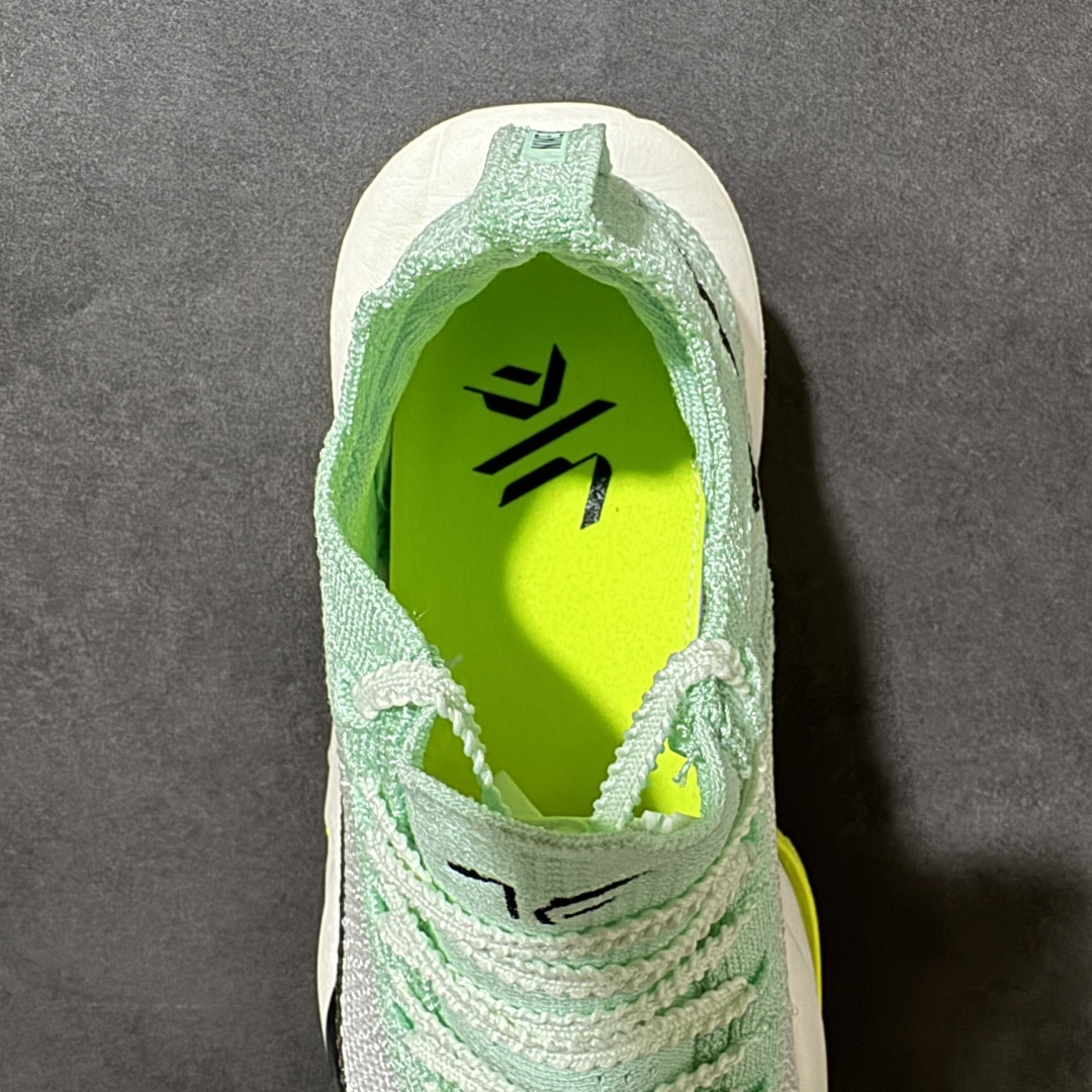 图片[6]-【公司级】Nk Zoom VaporFly Next% 3 \”Prototype\” 2024年全新超级马拉松跑鞋   #鞋款搭载两个Airzoom缓震配置，全掌型碳纤维板，缔造出色推进感；中底ZoomX 泡绵从后跟延伸至鞋头，超强回弹性 货号：ZD9422-300  尺码：36 36.5 37.5 38 38.5 39 40 40.5 41 42 42.5 43 44 44.5 45-选品中心