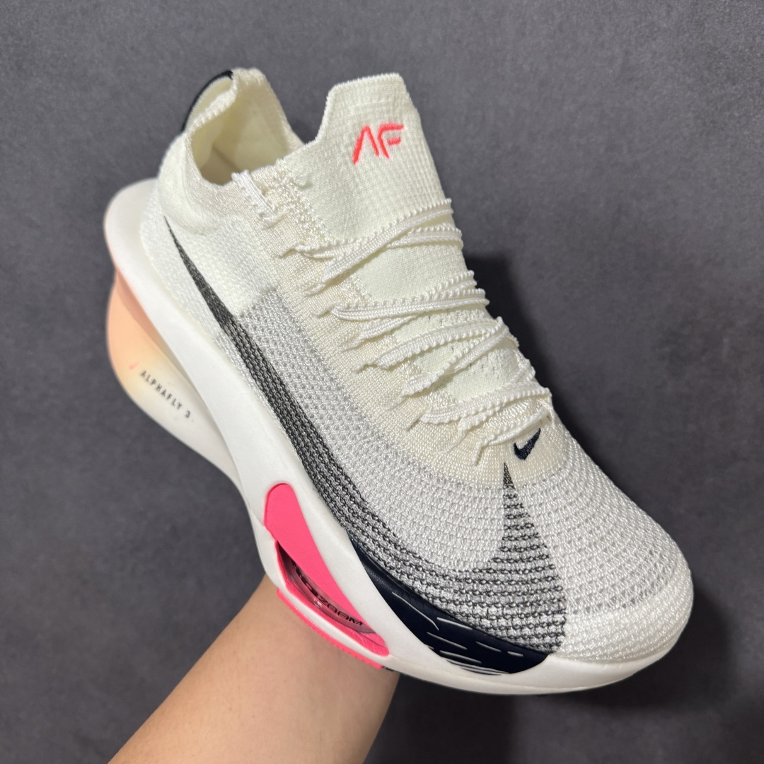 图片[3]-【公司级】Nk Zoom VaporFly Next% 3 \”Prototype\” 2024年全新超级马拉松跑鞋   #鞋款搭载两个Airzoom缓震配置，全掌型碳纤维板，缔造出色推进感；中底ZoomX 泡绵从后跟延伸至鞋头，超强回弹性 货号：FD8315-103  尺码：36 36.5 37.5 38 38.5 39 40 40.5 41 42 42.5 43 44 44.5 45-选品中心
