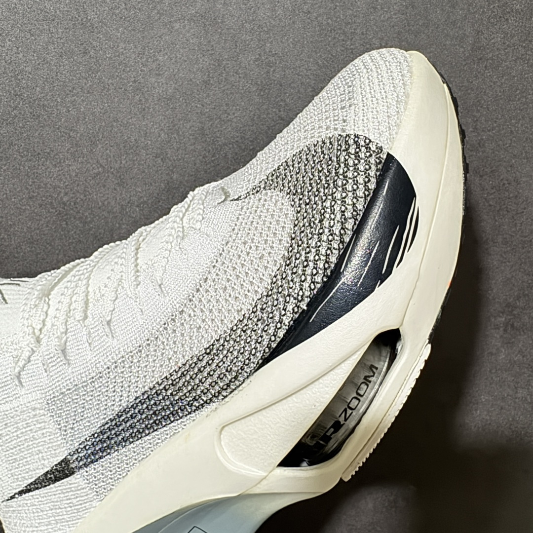 图片[8]-【公司级】Nk Zoom VaporFly Next% 3 \”Prototype\” 2024年全新超级马拉松跑鞋   #鞋款搭载两个Airzoom缓震配置，全掌型碳纤维板，缔造出色推进感；中底ZoomX 泡绵从后跟延伸至鞋头，超强回弹性 货号：FD8311-101  尺码：36 36.5 37.5 38 38.5 39 40 40.5 41 42 42.5 43 44 44.5 45-选品中心