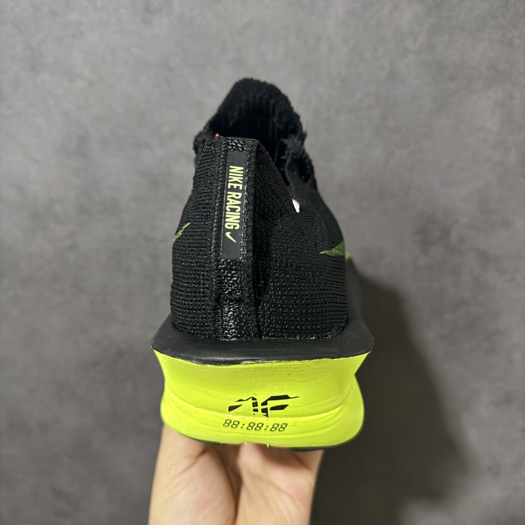 图片[4]-【公司级】Nk Zoom VaporFly Next% 3 \”Prototype\” 2024年全新超级马拉松跑鞋   #鞋款搭载两个Airzoom缓震配置，全掌型碳纤维板，缔造出色推进感；中底ZoomX 泡绵从后跟延伸至鞋头，超强回弹性 货号：FD8315-101  尺码：36 36.5 37.5 38 38.5 39 40 40.5 41 42 42.5 43 44 44.5 45-选品中心