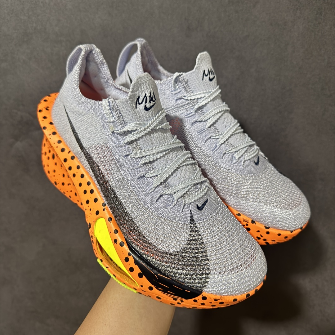 图片[11]-【公司级】Nk Zoom VaporFly Next% 3 \”Prototype\” 2024年全新超级马拉松跑鞋   #鞋款搭载两个Airzoom缓震配置，全掌型碳纤维板，缔造出色推进感；中底ZoomX 泡绵从后跟延伸至鞋头，超强回弹性 货号：FD8315-101  尺码：36 36.5 37.5 38 38.5 39 40 40.5 41 42 42.5 43 44 44.5 45-选品中心