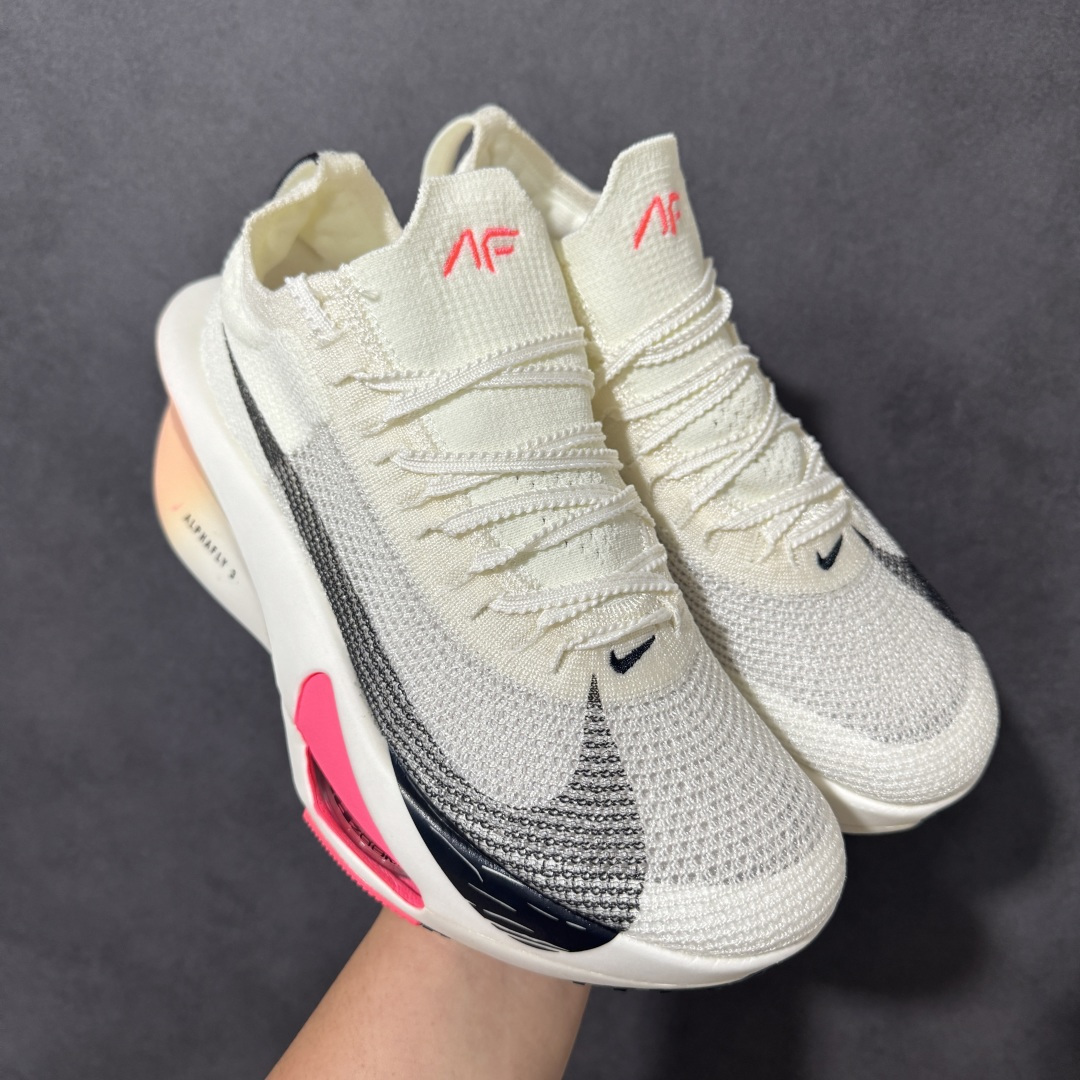 图片[3]-【公司级】Nk Zoom VaporFly Next% 3 \”Prototype\” 2024年全新超级马拉松跑鞋   #鞋款搭载两个Airzoom缓震配置，全掌型碳纤维板，缔造出色推进感；中底ZoomX 泡绵从后跟延伸至鞋头，超强回弹性 货号：FD8315-101  尺码：36 36.5 37.5 38 38.5 39 40 40.5 41 42 42.5 43 44 44.5 45-选品中心