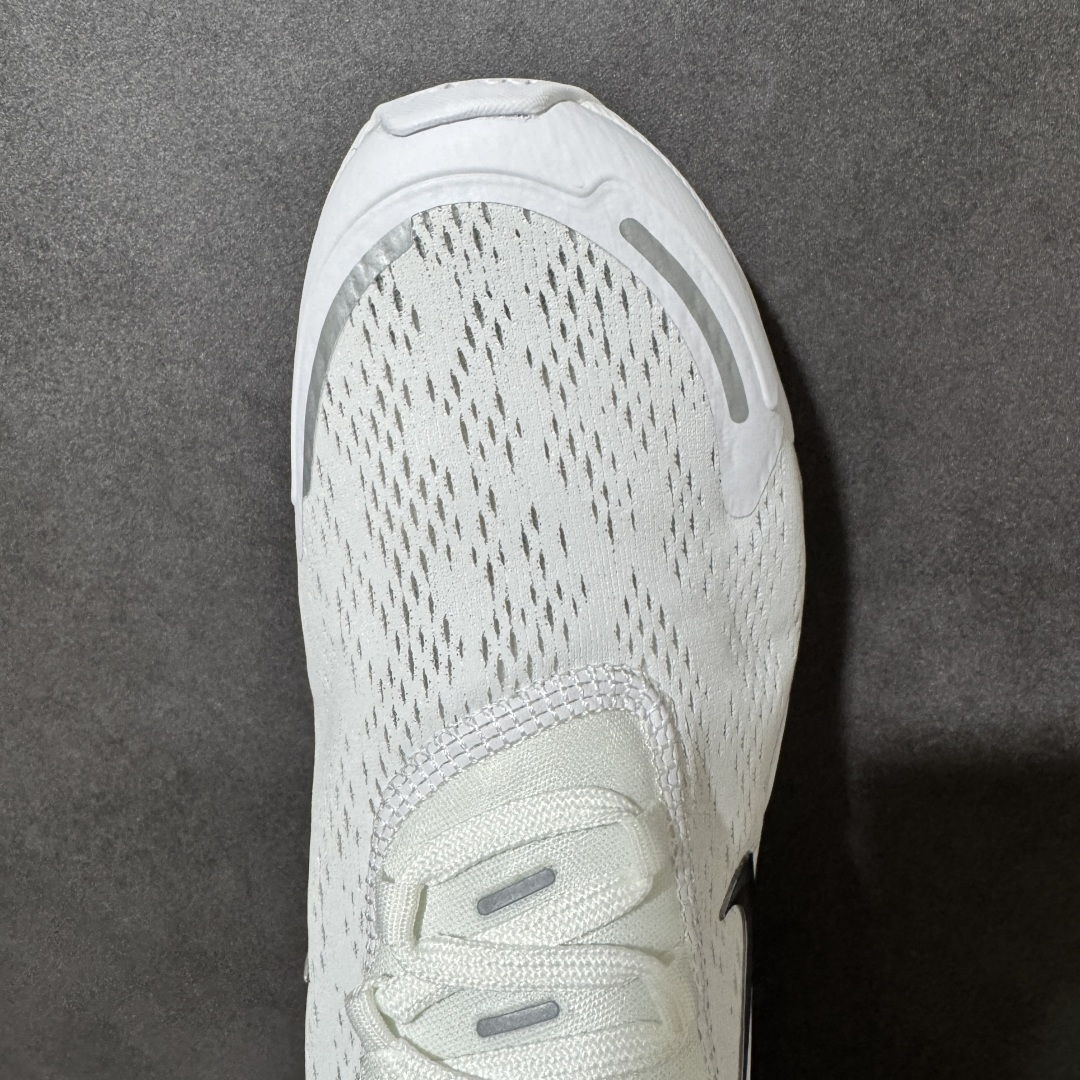 图片[5]-【公司级】Nike Air Max 270 Premium 耐克 运动缓震 大气垫休闲跑步鞋 时尚舒适的穿着感受和出众格调 鞋款设计灵感源自Air Max经典 搭配大型窗口和新颖配色 彰显的出众创新 缔造非凡舒适的日常穿着体验 从跑步运动汲取设计灵感 打造利落外观 让你时刻彰显风范 货号：IO9883-104 尺码：36-45带半码-选品中心