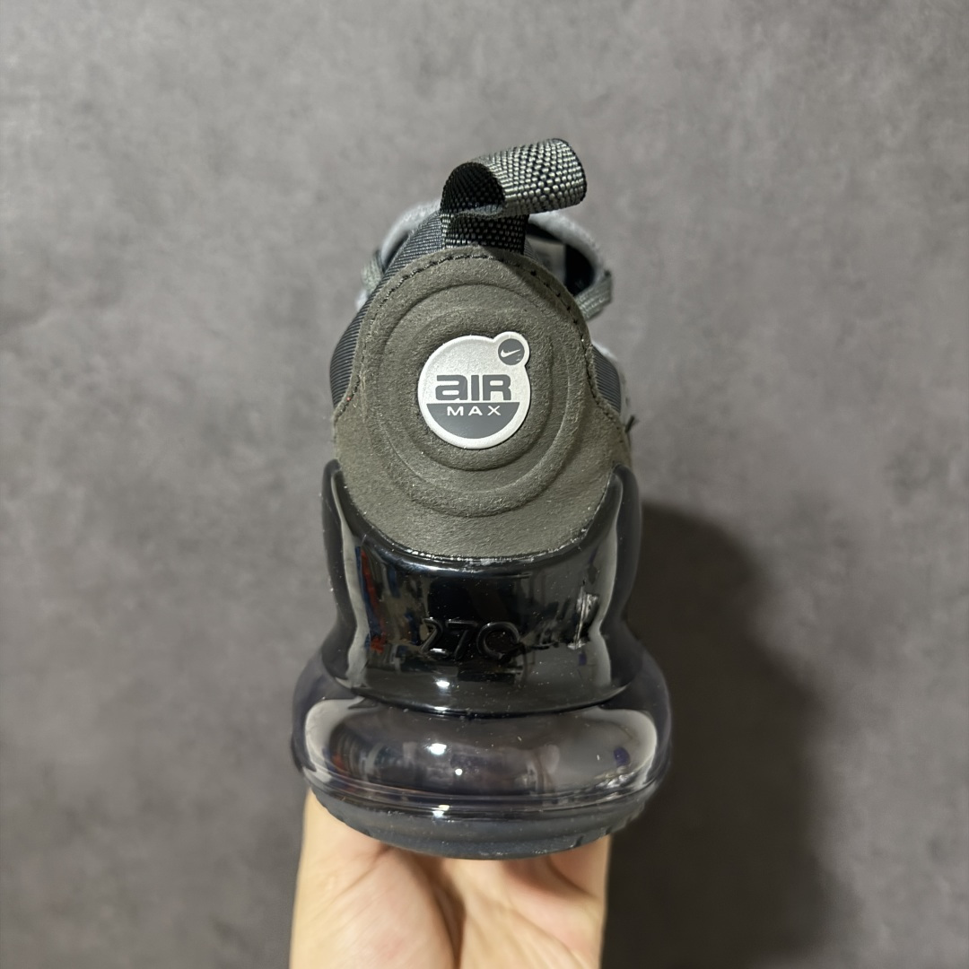 图片[4]-【公司级】Nike Air Max 270 Premium 耐克 运动缓震 大气垫休闲跑步鞋 时尚舒适的穿着感受和出众格调 鞋款设计灵感源自Air Max经典 搭配大型窗口和新颖配色 彰显的出众创新 缔造非凡舒适的日常穿着体验 从跑步运动汲取设计灵感 打造利落外观 让你时刻彰显风范 货号：IO9883-006 尺码：36-45带半码-选品中心