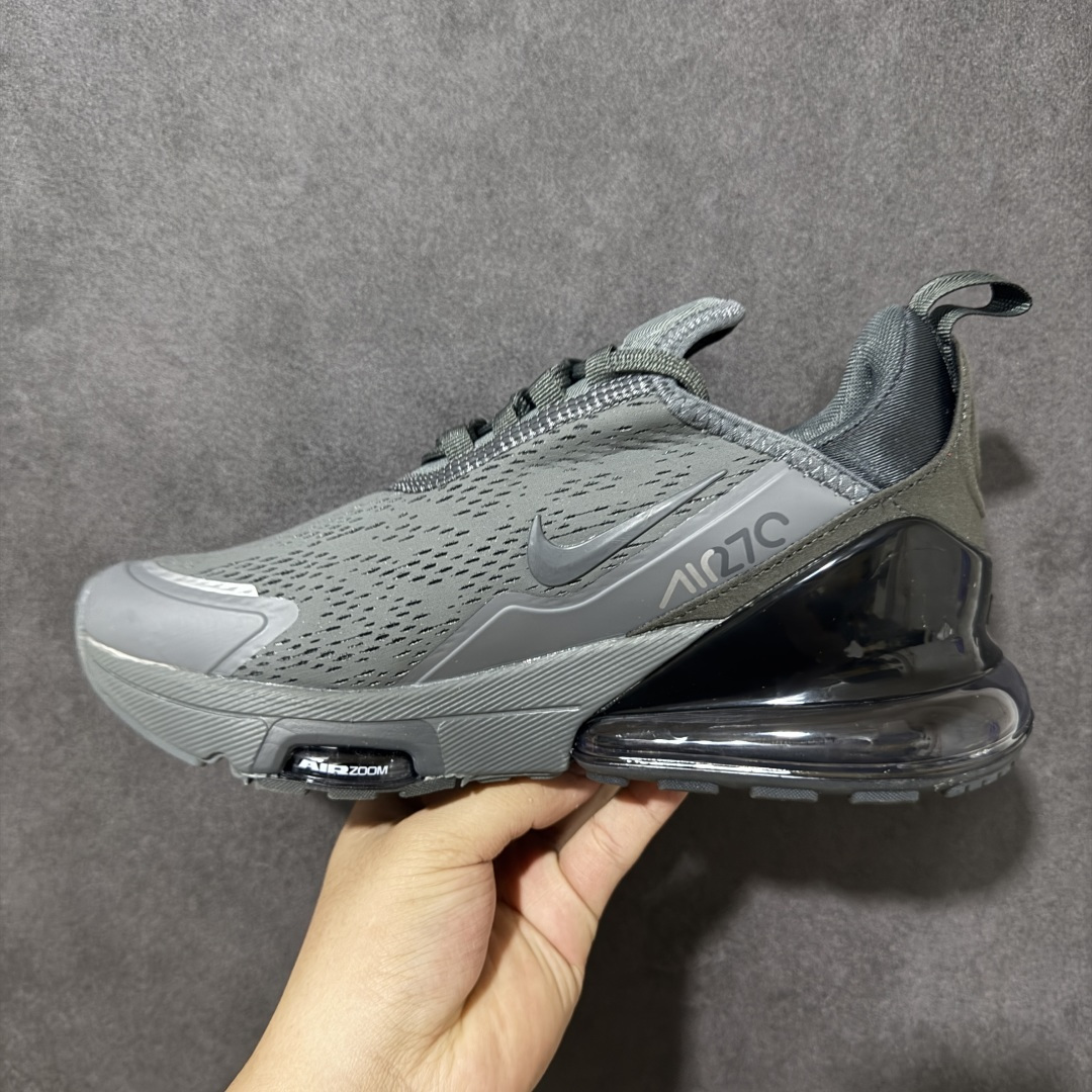 图片[2]-【公司级】Nike Air Max 270 Premium 耐克 运动缓震 大气垫休闲跑步鞋 时尚舒适的穿着感受和出众格调 鞋款设计灵感源自Air Max经典 搭配大型窗口和新颖配色 彰显的出众创新 缔造非凡舒适的日常穿着体验 从跑步运动汲取设计灵感 打造利落外观 让你时刻彰显风范 货号：IO9883-006 尺码：36-45带半码-选品中心