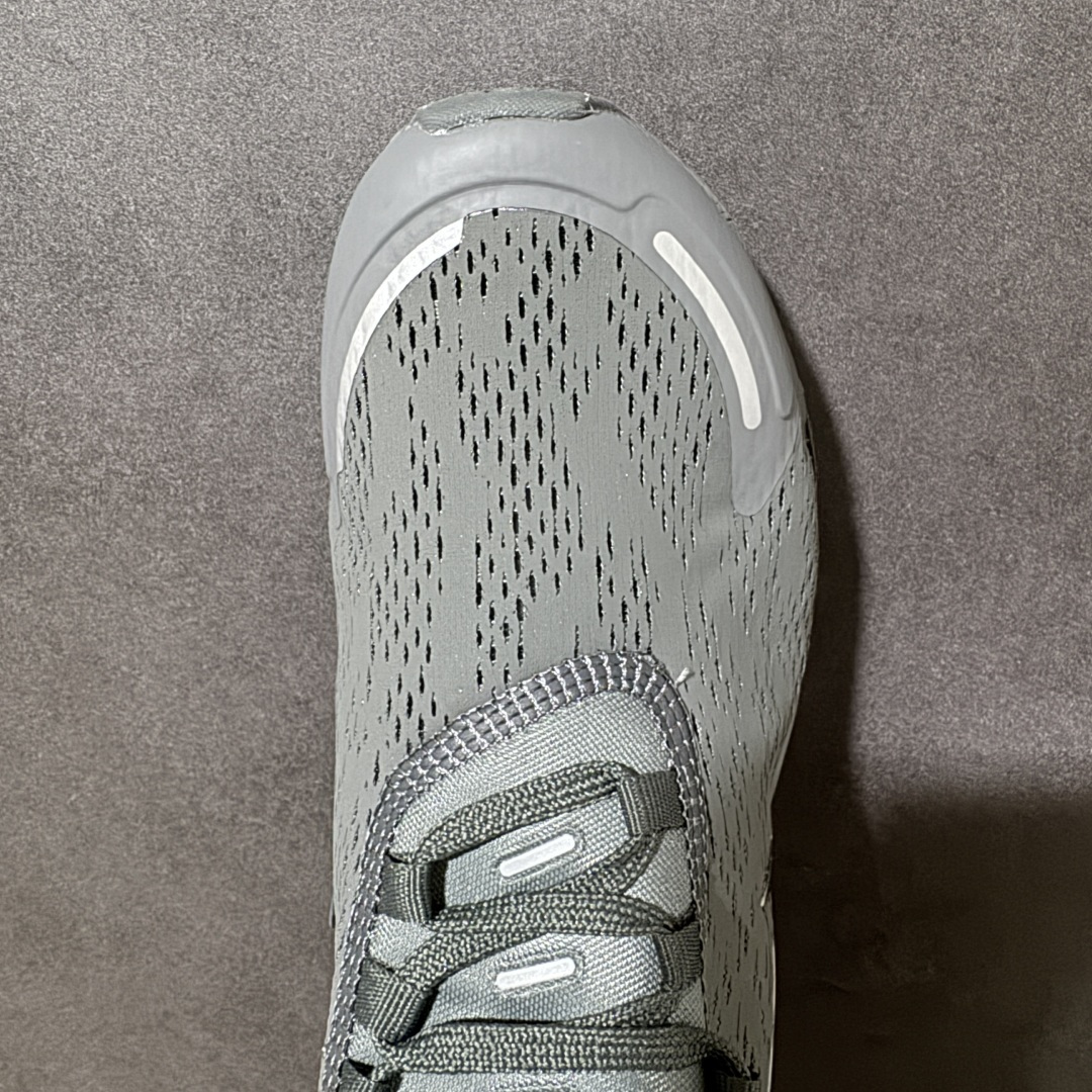 图片[5]-【公司级】Nike Air Max 270 Premium 耐克 运动缓震 大气垫休闲跑步鞋 时尚舒适的穿着感受和出众格调 鞋款设计灵感源自Air Max经典 搭配大型窗口和新颖配色 彰显的出众创新 缔造非凡舒适的日常穿着体验 从跑步运动汲取设计灵感 打造利落外观 让你时刻彰显风范 货号：IO9883-006 尺码：36-45带半码-选品中心