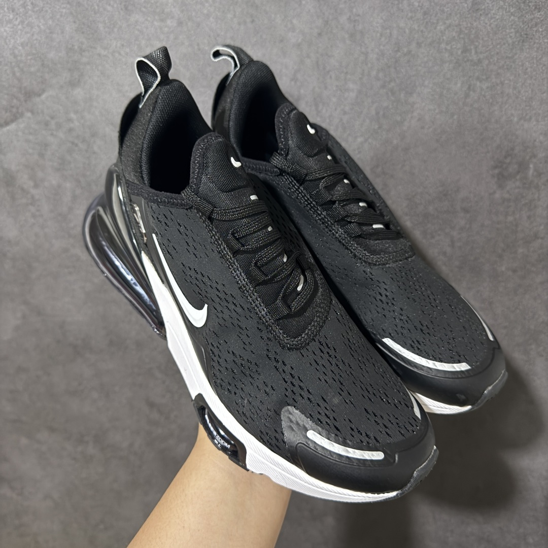 【公司级】Nike Air Max 270 Premium 耐克 运动缓震 大气垫休闲跑步鞋 时尚舒适的穿着感受和出众格调 鞋款设计灵感源自Air Max经典 搭配大型窗口和新颖配色 彰显的出众创新 缔造非凡舒适的日常穿着体验 从跑步运动汲取设计灵感 打造利落外观 让你时刻彰显风范 货号：IQ3464-105 尺码：36-45带半码-选品中心