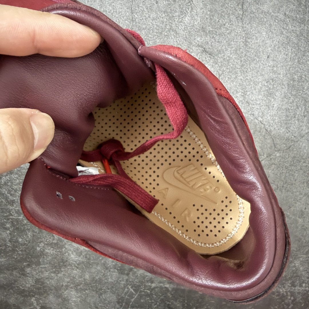 图片[8]-【XP纯原】Jordan Air Jordan 3 OG Premium Bin 23 AJ3复古红酒 鞋面，鞋舌，反口里，全鞋垫均为高级麂皮材质。整鞋皮料用料约为8尺，等同2双乔4皮料用量。 bn\\t对成本46元)，金属鞋带孔，木纹高质感鞋盒无不还原\\t半透RB大底，产自喜马拉雅山雪松木质加金属鞋撑(每\\t 限量奢华属性。 鞋舌标志性蜡封Bin23图案。鞋垫皮料冲裁后雕刻，压高频，再与PU贴合，继而电脑针车。后套由原来的TPU变成皮料，裁完贴胶膜，高频，贴补强再改刀，再雕刻字体。从原鞋到位到样品出货历时3月 鞋舌内里织唛为流水编码，契合原鞋限量编号。中底Coconut Milk涂装，刻意加入氧化泛黄做旧效果，营造复古氛围。后跟Logo回归元年\”Nike Air\”字样，采用平面化、简约化的印压工艺。 尺码：40-48.5（含45.5）-选品中心