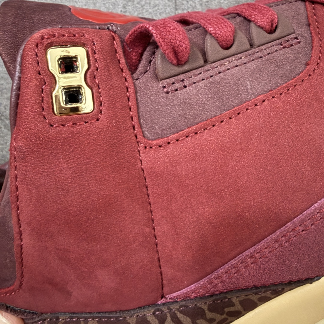 图片[4]-【XP纯原】Jordan Air Jordan 3 OG Premium Bin 23 AJ3复古红酒 鞋面，鞋舌，反口里，全鞋垫均为高级麂皮材质。整鞋皮料用料约为8尺，等同2双乔4皮料用量。 bn\\t对成本46元)，金属鞋带孔，木纹高质感鞋盒无不还原\\t半透RB大底，产自喜马拉雅山雪松木质加金属鞋撑(每\\t 限量奢华属性。 鞋舌标志性蜡封Bin23图案。鞋垫皮料冲裁后雕刻，压高频，再与PU贴合，继而电脑针车。后套由原来的TPU变成皮料，裁完贴胶膜，高频，贴补强再改刀，再雕刻字体。从原鞋到位到样品出货历时3月 鞋舌内里织唛为流水编码，契合原鞋限量编号。中底Coconut Milk涂装，刻意加入氧化泛黄做旧效果，营造复古氛围。后跟Logo回归元年\”Nike Air\”字样，采用平面化、简约化的印压工艺。 尺码：40-48.5（含45.5）-选品中心