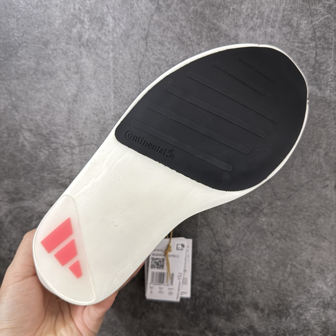 图片[9]-【纯原版】adidas ADIZERO ADIOS PRO EVO 3 破二马拉松专业跑鞋EVO3 货号：KH7678 尺码：39 40 40.5 41 42 42.5 43 44 44.5 45 46 47.5 顶级工艺不解释！硬核专业开发！ adidas ADIZERO ADIOS PRO EVO 3 伦敦马拉松破2冠军款 运动机能风作为伦敦马拉松破2冠军款重生，马拉松赛道、城市路跑和训练场都合适，搭运动短裤+速干T恤就是精英跑者look，跑者公认的“极致轻量化”和能量回馈，中底泡棉让推进力更流畅，四季可穿专业竞速不挑跑法，厚底视觉显高，白黑配色干净。 #原鞋购入开发 1：1原版精密开模 #原厂特供顶级超临界材料配套加持 #确保原汁原味 完美呈现超跑猛兽版型 #原档数据独家私模生物力学支撑结构大底 #无碳板环绕式碳圈设计 推进力暴增四成 #蝉翼级半透明网纱鞋面 透气度高达95% #马牌橡胶大底加持 提供强大的抓地性能 #更适应不同赛道竞速与极限越野场景-选品中心