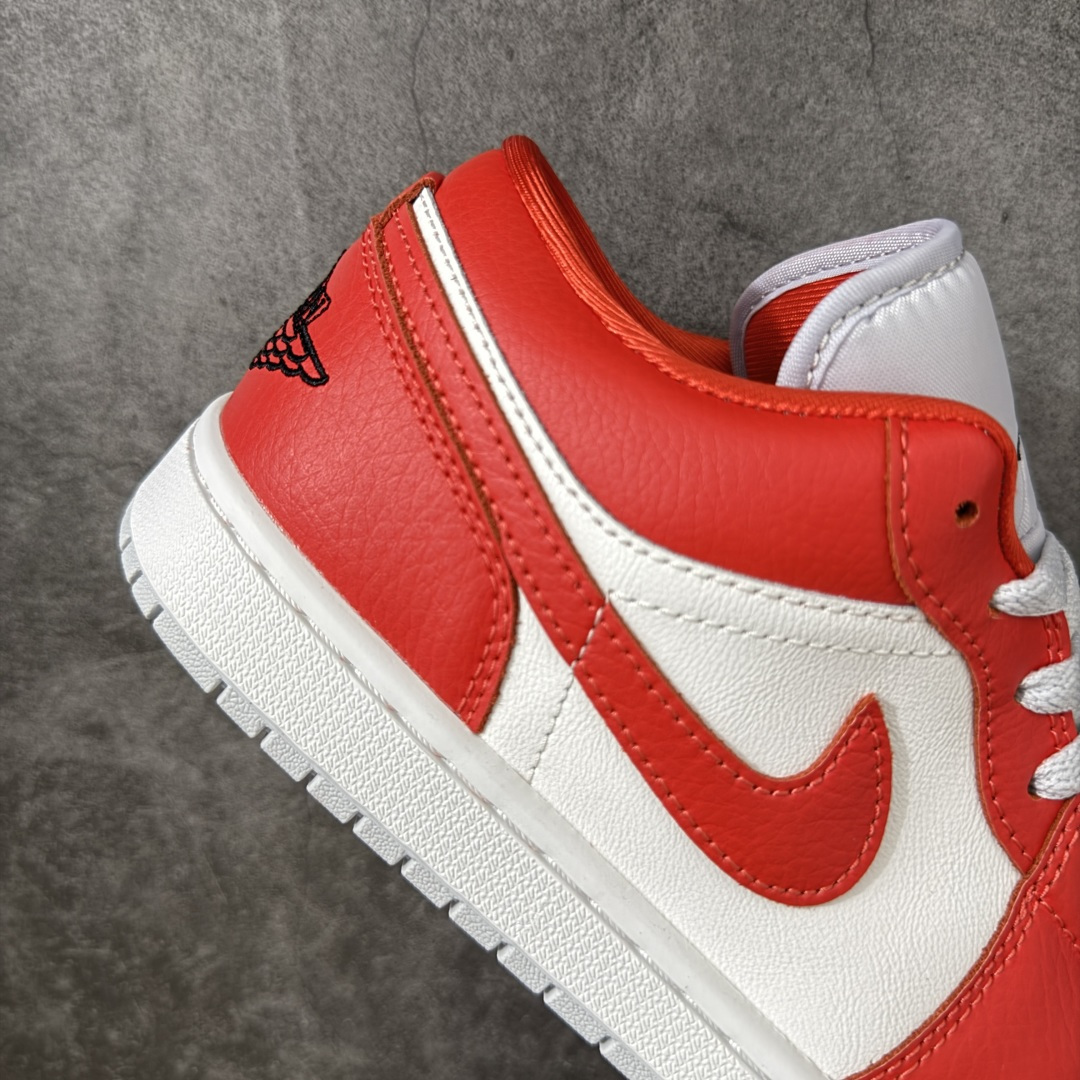 图片[7]-【DT纯原】Air Jordan Low AJ1 乔1红白色 低帮文化休闲运动板鞋 II9813-600  市面中低帮最具代表性版本没有之一 口碑大厂出品 品控大底版型不断改良更新 全套原纸板楦头开发 确保原汁原味 完美呈现版型 完美零毛边处理 原厂内置全掌气垫 价格定位良心 平台专用代工流水线出品 一眼公司既视感 拿到手的一瞬间就与众不同 碾压市面所有版本 全部原鞋开发 每一个配色都会采购原鞋确认细节 打破市面看图做货无好货之说 尺码：35.5-46-选品中心