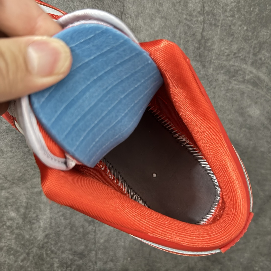 图片[10]-【DT纯原】Air Jordan Low AJ1 乔1红白色 低帮文化休闲运动板鞋 II9813-600  市面中低帮最具代表性版本没有之一 口碑大厂出品 品控大底版型不断改良更新 全套原纸板楦头开发 确保原汁原味 完美呈现版型 完美零毛边处理 原厂内置全掌气垫 价格定位良心 平台专用代工流水线出品 一眼公司既视感 拿到手的一瞬间就与众不同 碾压市面所有版本 全部原鞋开发 每一个配色都会采购原鞋确认细节 打破市面看图做货无好货之说 尺码：35.5-46-选品中心