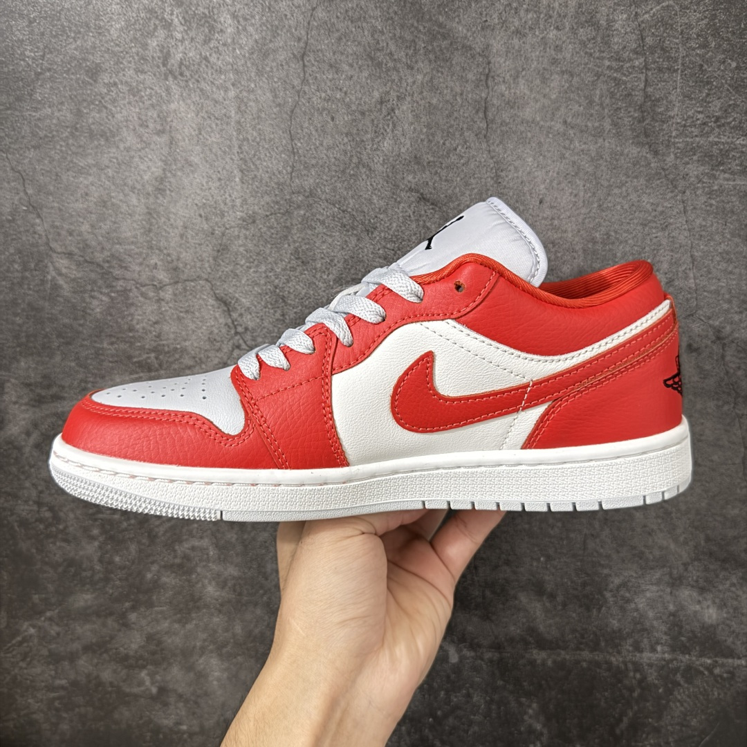 图片[2]-【DT纯原】Air Jordan Low AJ1 乔1红白色 低帮文化休闲运动板鞋 II9813-600  市面中低帮最具代表性版本没有之一 口碑大厂出品 品控大底版型不断改良更新 全套原纸板楦头开发 确保原汁原味 完美呈现版型 完美零毛边处理 原厂内置全掌气垫 价格定位良心 平台专用代工流水线出品 一眼公司既视感 拿到手的一瞬间就与众不同 碾压市面所有版本 全部原鞋开发 每一个配色都会采购原鞋确认细节 打破市面看图做货无好货之说 尺码：35.5-46-选品中心