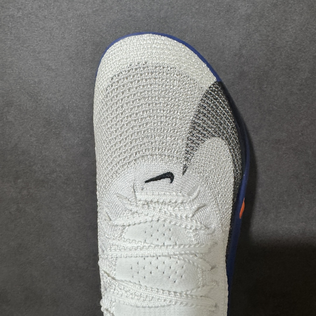 图片[5]-【公司级】Nk Zoom VaporFly Next% 2 \”Prototype\” 2024年全新超级马拉松跑鞋   #鞋款搭载两个Airzoom缓震配置，全掌型碳纤维板，缔造出色推进感；中底ZoomX 泡绵从后跟延伸至鞋头，超强回弹性 货号：DV9422-009  尺码：40-44带半码-选品中心