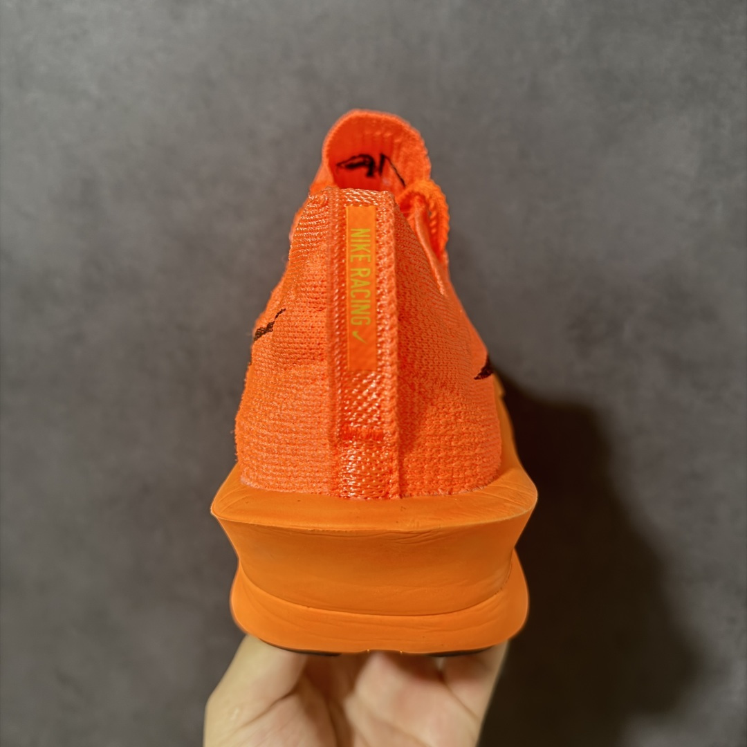 图片[4]-【公司级】Nk Zoom VaporFly Next% 2 \”Prototype\” 2024年全新超级马拉松跑鞋   #鞋款搭载两个Airzoom缓震配置，全掌型碳纤维板，缔造出色推进感；中底ZoomX 泡绵从后跟延伸至鞋头，超强回弹性 货号：ZD3555-800  尺码：36-45带半码-选品中心