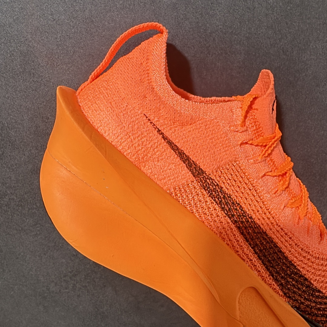 图片[7]-【公司级】Nk Zoom VaporFly Next% 2 \”Prototype\” 2024年全新超级马拉松跑鞋   #鞋款搭载两个Airzoom缓震配置，全掌型碳纤维板，缔造出色推进感；中底ZoomX 泡绵从后跟延伸至鞋头，超强回弹性 货号：ZD3555-800  尺码：36-45带半码-选品中心