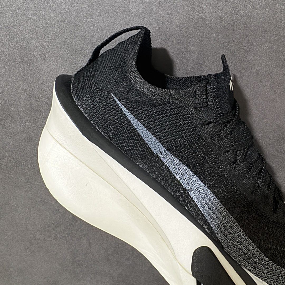 图片[7]-【公司级】Nk Zoom VaporFly Next% 2 \”Prototype\” 2024年全新超级马拉松跑鞋   #鞋款搭载两个Airzoom缓震配置，全掌型碳纤维板，缔造出色推进感；中底ZoomX 泡绵从后跟延伸至鞋头，超强回弹性 货号：ZD9422-400  尺码：36-45带半码-选品中心