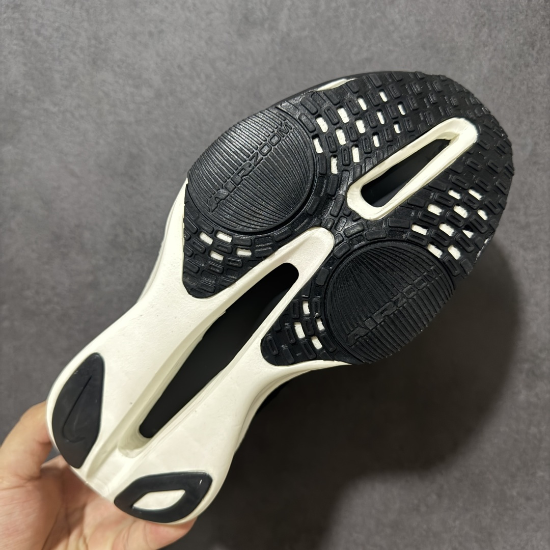 图片[9]-【公司级】Nk Zoom VaporFly Next% 2 \”Prototype\” 2024年全新超级马拉松跑鞋   #鞋款搭载两个Airzoom缓震配置，全掌型碳纤维板，缔造出色推进感；中底ZoomX 泡绵从后跟延伸至鞋头，超强回弹性 货号：ZD9422-400  尺码：36-45带半码-选品中心