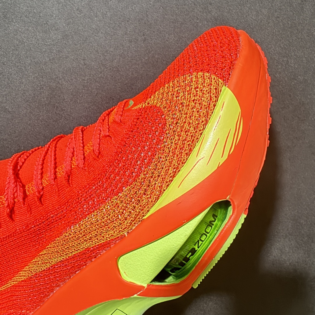 图片[8]-【公司级】Nk Zoom VaporFly Next% 2 \”Prototype\” 2024年全新超级马拉松跑鞋   #鞋款搭载两个Airzoom缓震配置，全掌型碳纤维板，缔造出色推进感；中底ZoomX 泡绵从后跟延伸至鞋头，超强回弹性 货号：FD8395-660  尺码：36-45带半码-选品中心