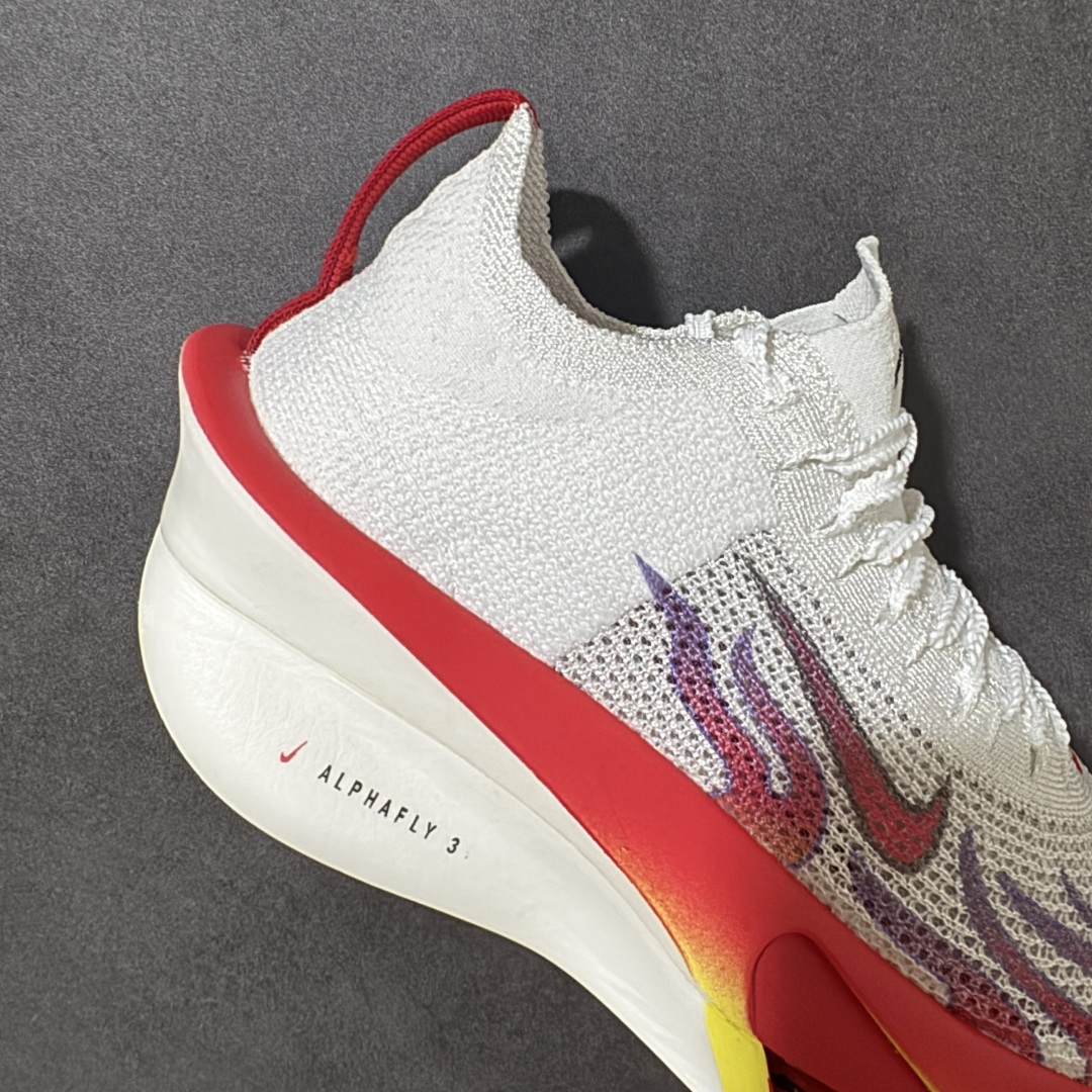 图片[7]-【公司级】Nk Zoom VaporFly Next% 2 \”Prototype\” 2024年全新超级马拉松跑鞋   #鞋款搭载两个Airzoom缓震配置，全掌型碳纤维板，缔造出色推进感；中底ZoomX 泡绵从后跟延伸至鞋头，超强回弹性 货号：HQ3501-100  尺码：36-45带半码-选品中心