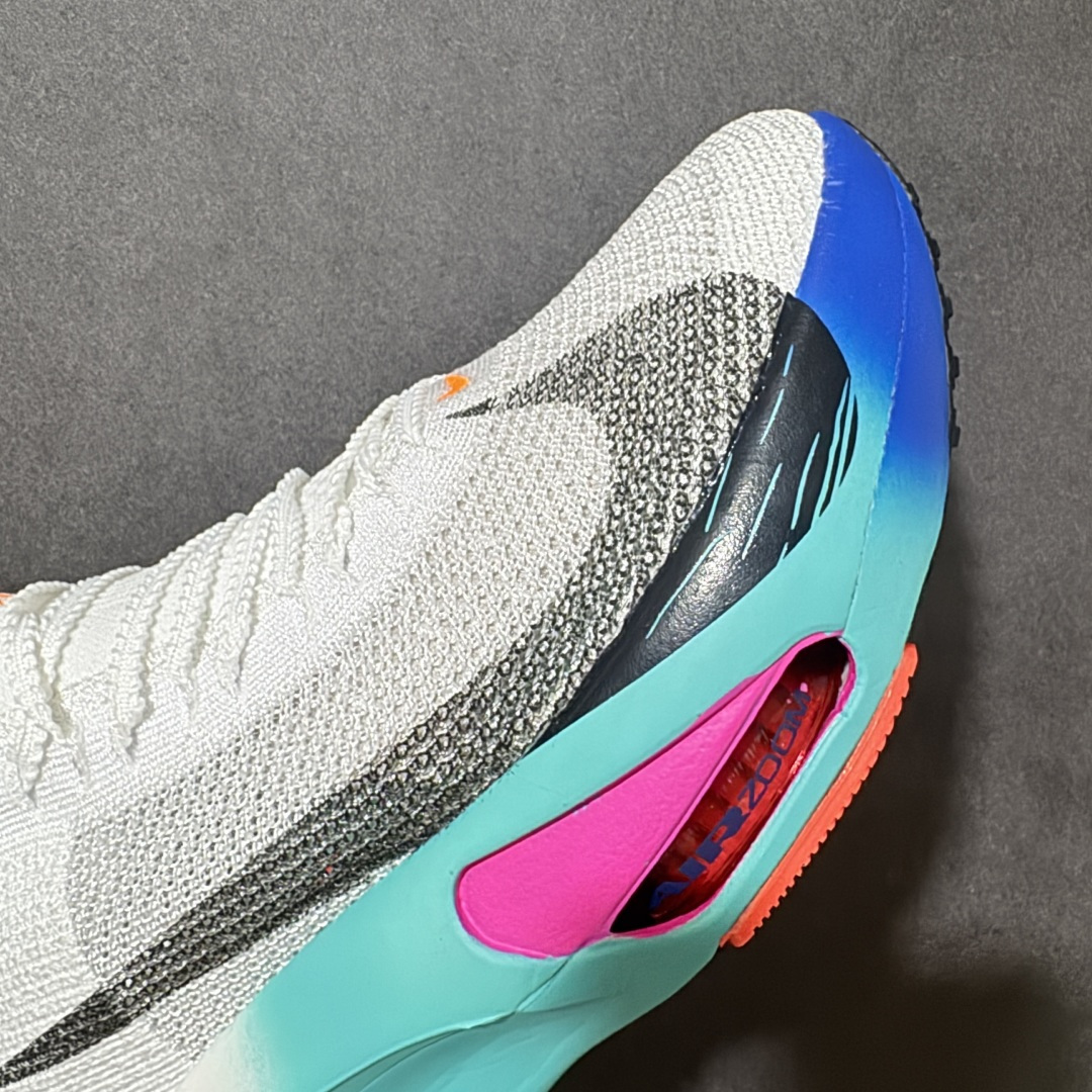 图片[8]-【公司级】Nk Zoom VaporFly Next% 2 \”Prototype\” 2024年全新超级马拉松跑鞋   #鞋款搭载两个Airzoom缓震配置，全掌型碳纤维板，缔造出色推进感；中底ZoomX 泡绵从后跟延伸至鞋头，超强回弹性 货号：FD8315-104  尺码：40-44带半码-选品中心