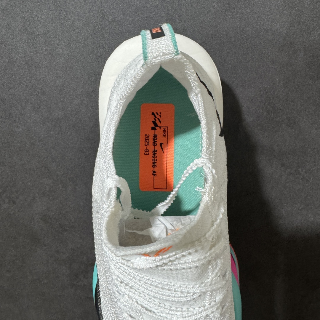 图片[6]-【公司级】Nk Zoom VaporFly Next% 2 \”Prototype\” 2024年全新超级马拉松跑鞋   #鞋款搭载两个Airzoom缓震配置，全掌型碳纤维板，缔造出色推进感；中底ZoomX 泡绵从后跟延伸至鞋头，超强回弹性 货号：FD8315-104  尺码：40-44带半码-选品中心