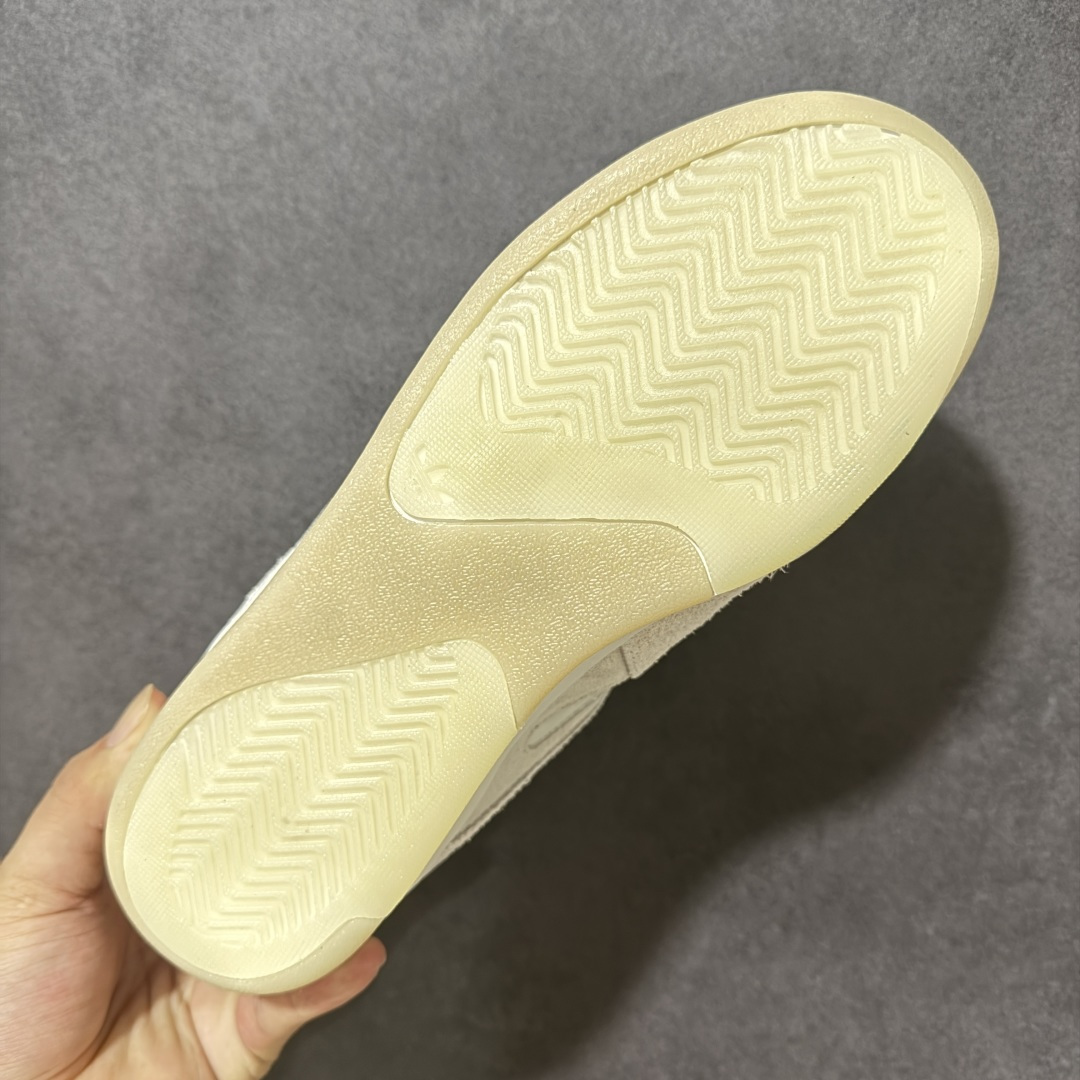 图片[9]-【公司级】Adidas × Bad Bunny Badbo 1.0 经典百搭 中帮 篮球鞋 Bad Bunny联名款篮球鞋，中帮设计兼顾运动与日常，米色皮质鞋面搭配复古造型，适合搭配宽松服饰出街或休闲运动场合。 货号：KJ1468 尺码：36-46（半）-选品中心