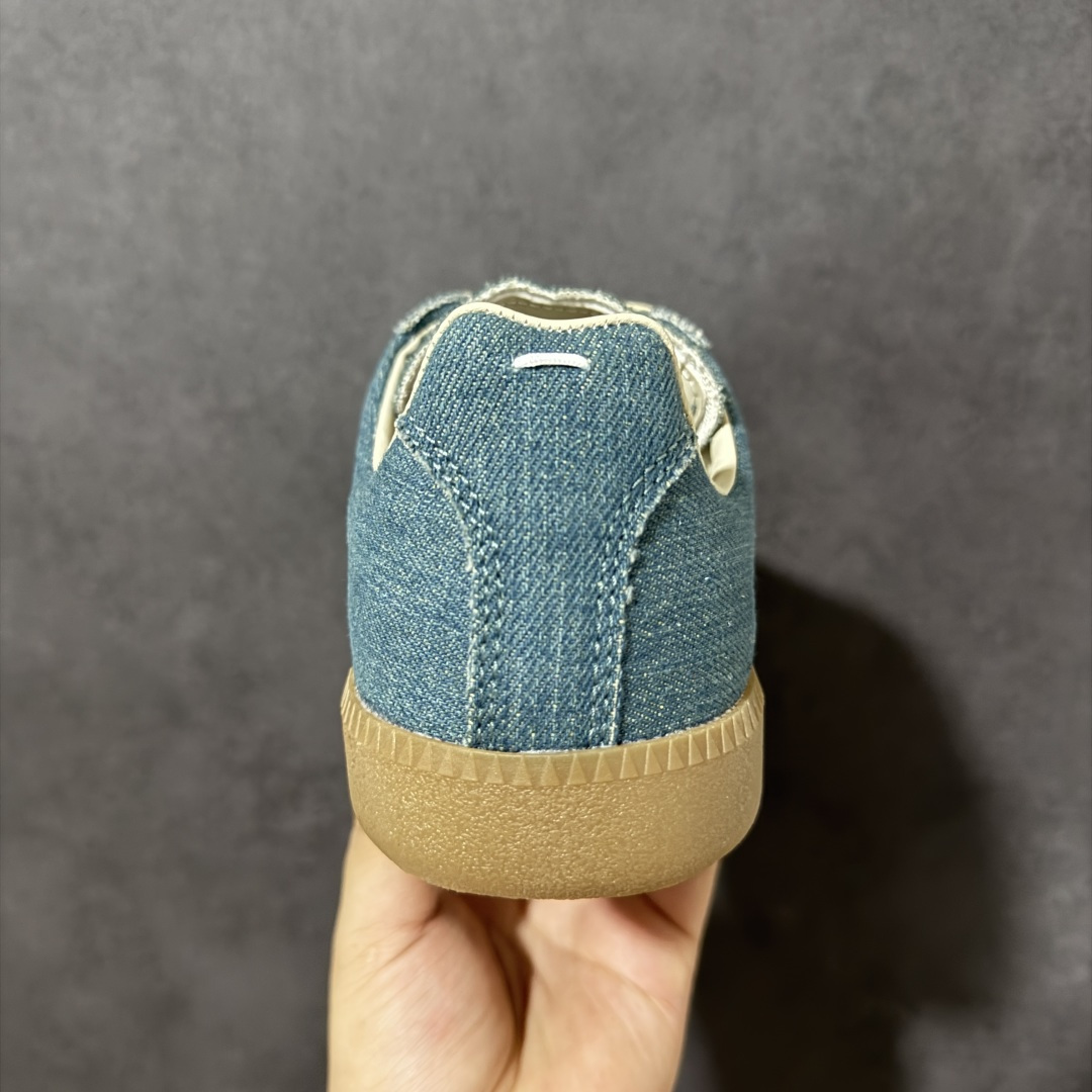 图片[4]-【公司级】Maison Margiela梅森马吉拉Replica 休闲低帮德训鞋 采用绒面和皮革拼接，橡胶底耐磨防滑，打造欧美时尚。该鞋款的外观设计走在时尚前沿，其独特的风格款式构成了品牌身份重要的一部分。 货号：S58WS0109 尺码： 35-46-选品中心