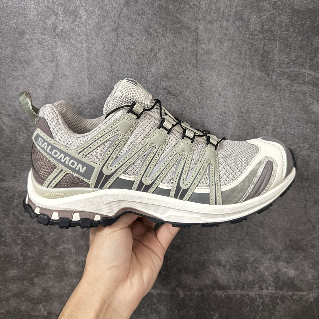【套盒K版】SALOMON 萨洛蒙 XA PRO 3D 户外运动 网布减震防滑透气 低帮跑步鞋 男女同款 454852银云灰 全新品质 巅峰之作 所有配色均购物原版拆解1：1开发 原材料打造 非市场公版便宜货 私模大底 清洁度比市场所有版本都高 全套原纸板楦头开发 原厂网布配套 确保原汁原味 完美呈现版型 原档数据独家私模五层组合大底 男女鞋同步官方开发至46 原装Ortholite轻量化鞋垫 中底布带钢印编号 原厂TPU锁扣 进口港宝加持 后跟自然饱满 还原公司包裹性 鞋面采用SENSIFT贴合技术 全方位贴合包裹脚型 鞋跟部鞋底牵引设计 提供强大的抓地性能 更适应野外崎岖不平的道路 其3D ADVANCED CHASSIS底盘 材料轻量大化 钉齿设计更具稳定性 防护性 鞋底易磨损区运用CONTAGRIP高耐磨材料 应对城市硬质路面长距离跑考验 尺码：36 36.5 37.5 38 38.5 39 40 40.5 41 42 42.5 43 44 45 46-选品中心