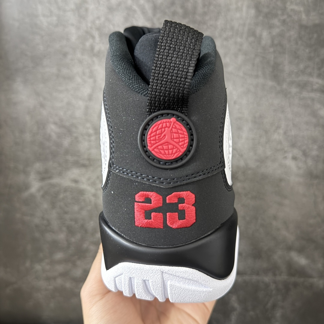 图片[4]-【GX纯原】Air Jordan AJ9 Retro OG 白黑 IX6179-100 高端零售特供批次 产品品控稳定性领先行业 各方面均可对飙L版 良心定价不杀猪 SZ原厂全套原楦原纸板冲刀磨具开发 原厂皮料加持 原厂港宝加持定型后跟R度完美 同源原厂电绣 飞翼针数密度立体效果一致 百分百一致原鞋 原厂拉帮工艺 针距密度一致 后跟弧度收口自然不对折 极致一眼正品既视感 进口玻璃冲刀皮料裁剪零毛边 全鞋电脑针车工艺 品控清洁度最高QC检验标准 免检产品 原厂订购鞋盒、鞋标、防尘纸、鞋撑、鞋带 追求极致的原厂味道 尺码：40 40.5 41 42 42.5 43 44 44.5 45 46 47.5-选品中心