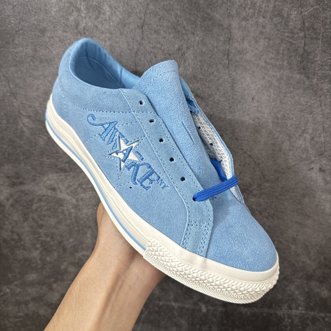 图片[3]-【公司级】Awake NY x Converse One Star Pro 匡威首度联手街头品牌 Awake NY，将纽约精神与朋克灵感融入到 One Star Pro中——这是近年来与纽约街头文化圈链接的经典之作。延续One Star坚持自我的精神，此次带来充满个性的三款不同配色的翻毛皮One Star Pro，搭配刺绣点缀的Awake NY标志性logo，加载经典One Star的设计细节与滑板鞋性能。 货号：A07642C 尺码：35 36 36.5 37 37.5 38 39 39.5 40 41 41.5 42 42.5 43 44-选品中心