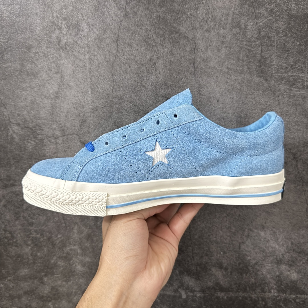 图片[2]-【公司级】Awake NY x Converse One Star Pro 匡威首度联手街头品牌 Awake NY，将纽约精神与朋克灵感融入到 One Star Pro中——这是近年来与纽约街头文化圈链接的经典之作。延续One Star坚持自我的精神，此次带来充满个性的三款不同配色的翻毛皮One Star Pro，搭配刺绣点缀的Awake NY标志性logo，加载经典One Star的设计细节与滑板鞋性能。 货号：A07642C 尺码：35 36 36.5 37 37.5 38 39 39.5 40 41 41.5 42 42.5 43 44-选品中心