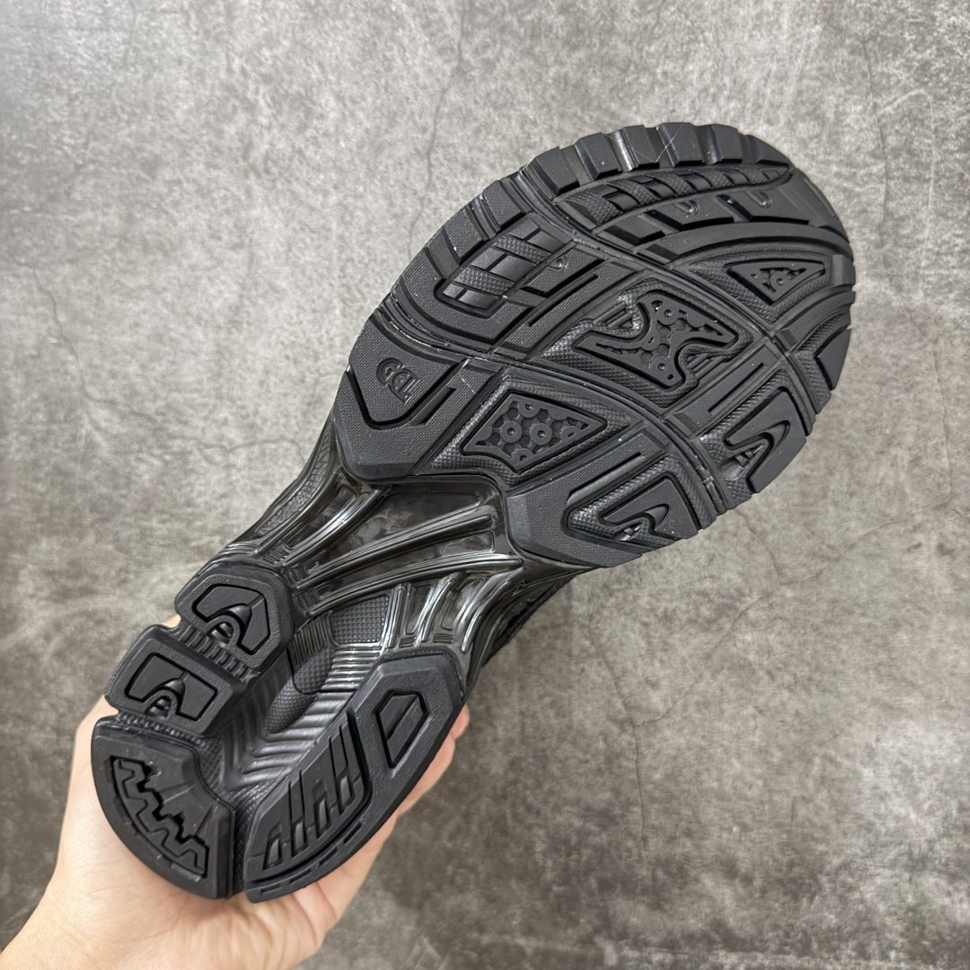 图片[9]-【纯原版本】TB x Kayano 14 联名 ASICS x Thom Browne x GEL-KAYANO 14 亚瑟士系列复古舒适织物合成革减震防滑耐磨低帮休闲跑步鞋 全新顶级纯原版本 原版采购1比1开发 配件齐 原装纸板楦头 独家私模五层组合大底 原厂定制缓震硅胶加持 原盒原配 官方四联吊牌 一比一同步原鞋工艺和用料 鞋面原厂“三明治”多层网布 区别其他同价版本 鞋垫采用原厂OrthoLite欧索莱材质 非普通海玻璃鞋垫 后跟一样采用了GEL缓震胶 整体系列设计非常的科技感 锻炼跑步的同时让你一样时尚百搭 尺码：36 37 37.5 38 39 39.5 40 40.5 41.5 42 42.5 43.5 44 44.5 45 46 47-选品中心