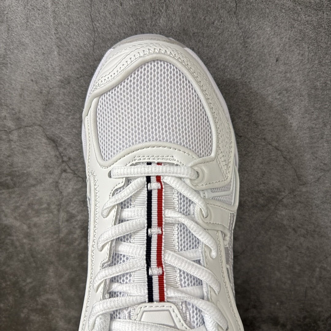 图片[5]-【纯原版本】TB x Kayano 14 联名 ASICS x Thom Browne x GEL-KAYANO 14 亚瑟士系列复古舒适织物合成革减震防滑耐磨低帮休闲跑步鞋 全新顶级纯原版本 原版采购1比1开发 配件齐 原装纸板楦头 独家私模五层组合大底 原厂定制缓震硅胶加持 原盒原配 官方四联吊牌 一比一同步原鞋工艺和用料 鞋面原厂“三明治”多层网布 区别其他同价版本 鞋垫采用原厂OrthoLite欧索莱材质 非普通海玻璃鞋垫 后跟一样采用了GEL缓震胶 整体系列设计非常的科技感 锻炼跑步的同时让你一样时尚百搭 尺码：36 37 37.5 38 39 39.5 40 40.5 41.5 42 42.5 43.5 44 44.5 45 46 47-选品中心