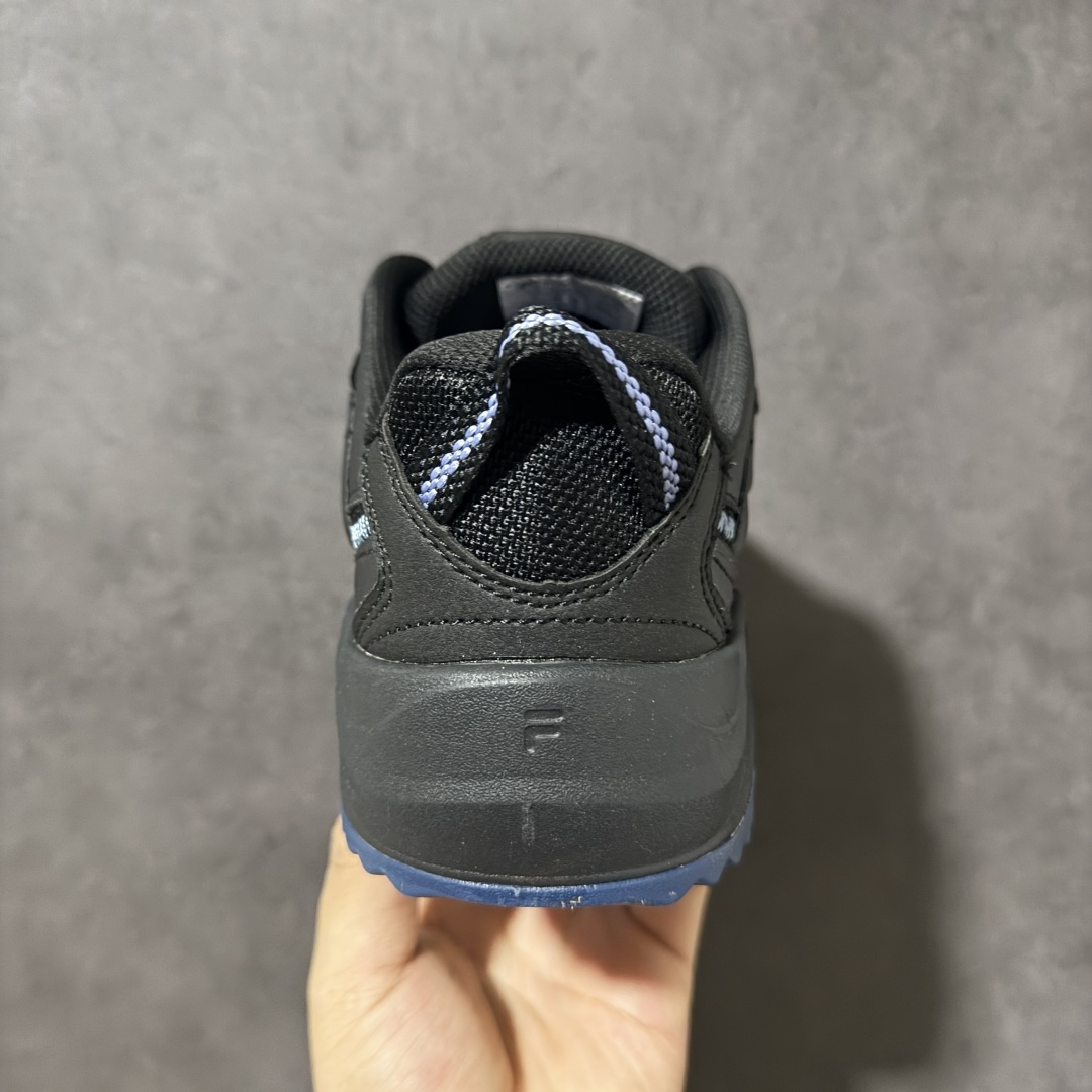 FILA FUSION斐乐潮牌 TARANTO 旋律鞋 织物合成革 TELLA 泰拉鞋圆头舒适 低帮 板鞋 女 货号: 