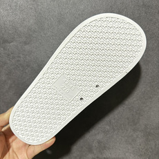 Arcteryx Slipper PRO M 始祖鸟一字拖鞋 泼墨街头潮牌沙滩拖鞋 中底设计提供更佳支撑和舒适感受 一片 Arcteryx Slipper PRO M 始祖鸟一字拖鞋 泼墨街头潮牌沙滩拖鞋 中底设计提供更佳支撑和舒适感受 一片