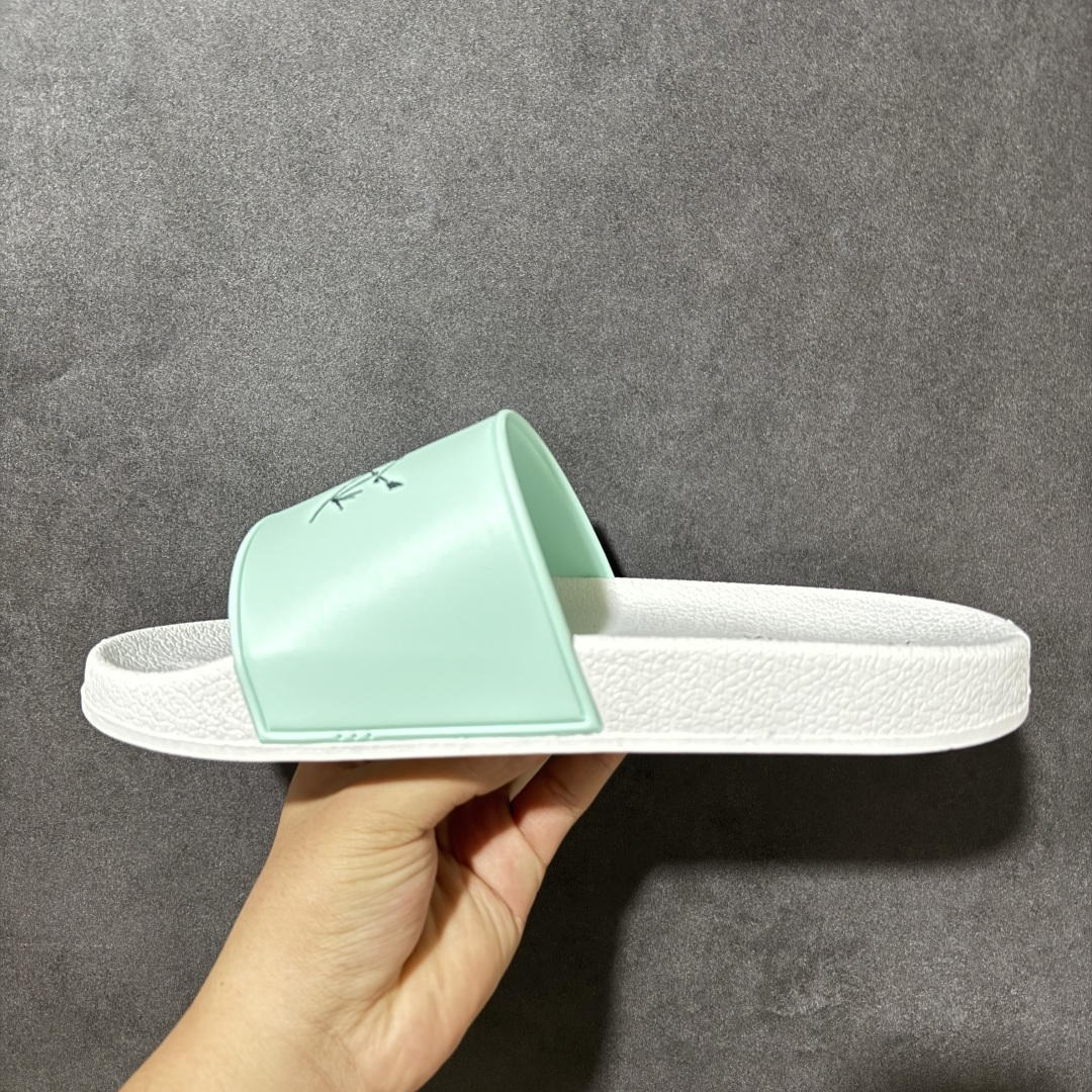 Arcteryx Slipper PRO M 始祖鸟一字拖鞋 泼墨街头潮牌沙滩拖鞋 中底设计提供更佳支撑和舒适感受 一片 Arcteryx Slipper PRO M 始祖鸟一字拖鞋 泼墨街头潮牌沙滩拖鞋 中底设计提供更佳支撑和舒适感受 一片