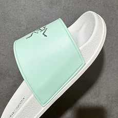 Arcteryx Slipper PRO M 始祖鸟一字拖鞋 泼墨街头潮牌沙滩拖鞋 中底设计提供更佳支撑和舒适感受 一片 Arcteryx Slipper PRO M 始祖鸟一字拖鞋 泼墨街头潮牌沙滩拖鞋 中底设计提供更佳支撑和舒适感受 一片
