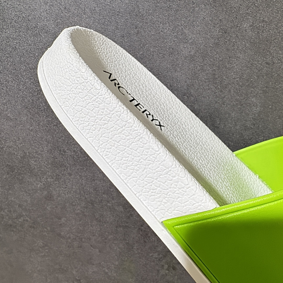 Arcteryx Slipper PRO M 始祖鸟一字拖鞋 泼墨街头潮牌沙滩拖鞋 中底设计提供更佳支撑和舒适感受 一片 Arcteryx Slipper PRO M 始祖鸟一字拖鞋 泼墨街头潮牌沙滩拖鞋 中底设计提供更佳支撑和舒适感受 一片