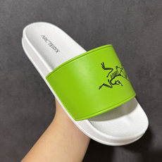 Arcteryx Slipper PRO M 始祖鸟一字拖鞋 泼墨街头潮牌沙滩拖鞋 中底设计提供更佳支撑和舒适感受 一片 Arcteryx Slipper PRO M 始祖鸟一字拖鞋 泼墨街头潮牌沙滩拖鞋 中底设计提供更佳支撑和舒适感受 一片