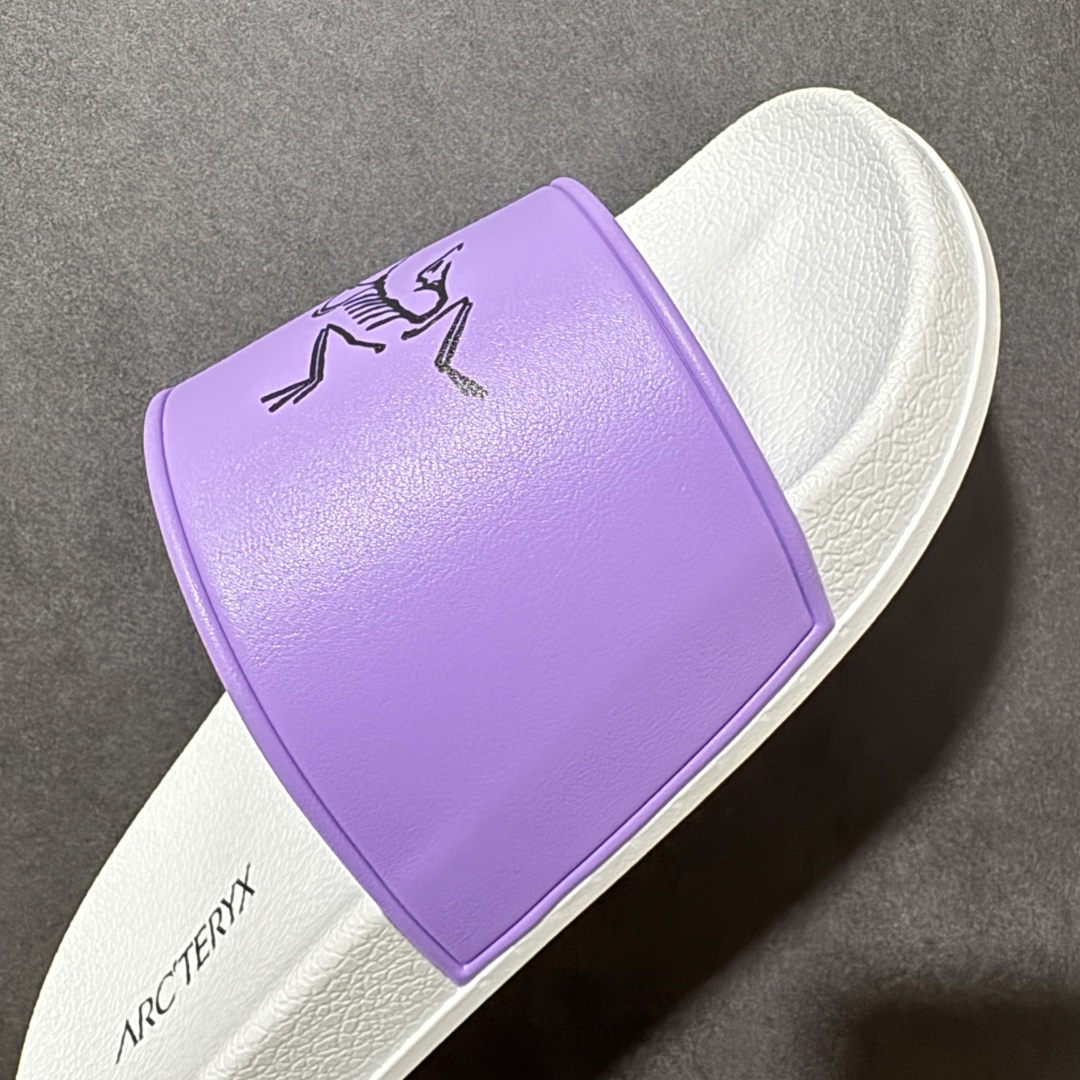 Arcteryx Slipper PRO M 始祖鸟一字拖鞋 泼墨街头潮牌沙滩拖鞋 中底设计提供更佳支撑和舒适感受 一片 Arcteryx Slipper PRO M 始祖鸟一字拖鞋 泼墨街头潮牌沙滩拖鞋 中底设计提供更佳支撑和舒适感受 一片